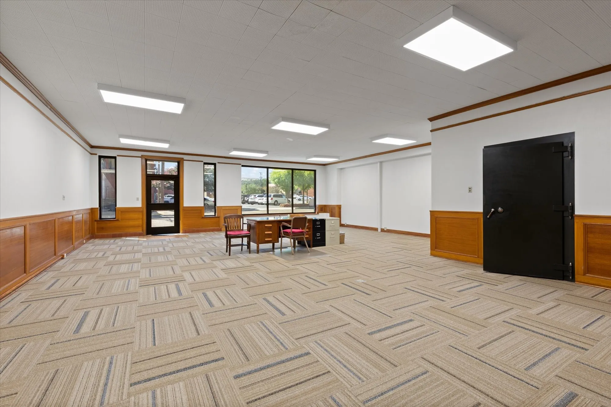 Office For Sale in Harrison County , 107 W Rusk, Marshall, Texas 75670, 0, 0, Garage spaces, 0 Sqft, built in 1940, mls#21398158, Real Estate Agent in Marshall, Homes For Sale in Harrison county, Homes For Sale in Marshall, Realtor in Marshall Texas, Real Estate Brokerage Independent Realty Texas, Luminita Cordes Realtor