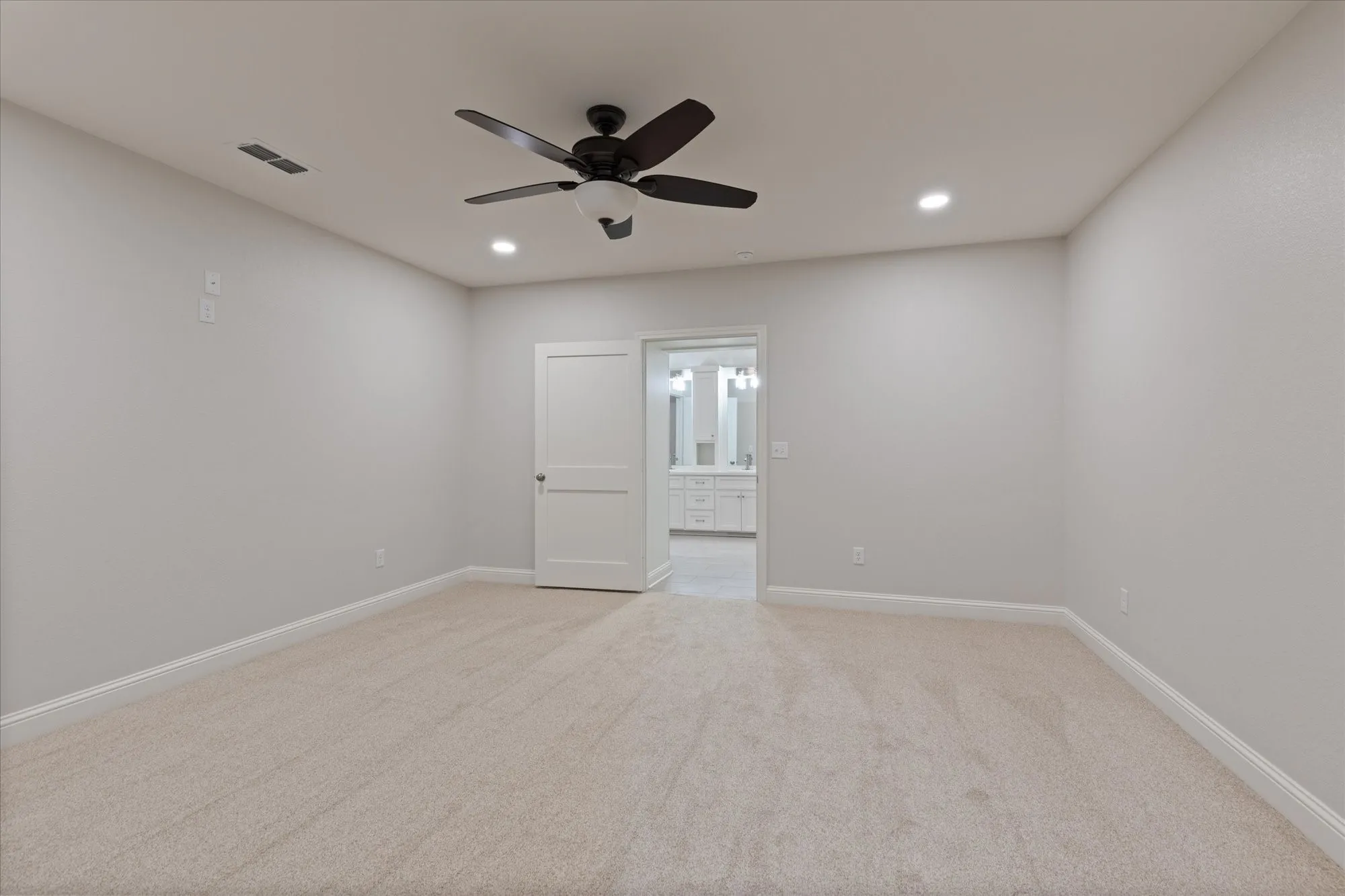 Office For Sale in Harrison County , 107 W Rusk, Marshall, Texas 75670, 0, 0, Garage spaces, 0 Sqft, built in 1940, mls#21398158, Real Estate Agent in Marshall, Homes For Sale in Harrison county, Homes For Sale in Marshall, Realtor in Marshall Texas, Real Estate Brokerage Independent Realty Texas, Luminita Cordes Realtor