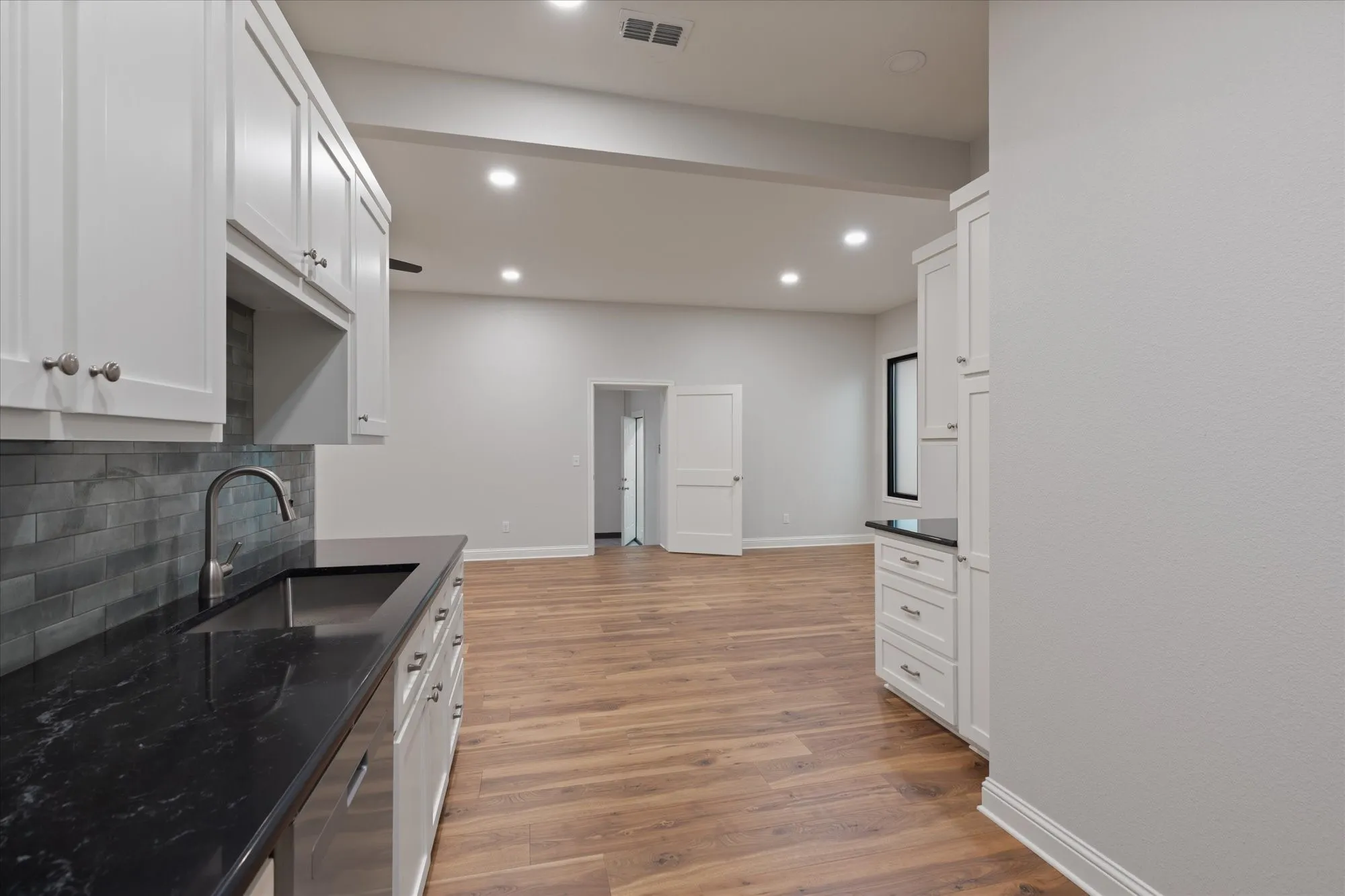 Office For Sale in Harrison County , 107 W Rusk, Marshall, Texas 75670, 0, 0, Garage spaces, 0 Sqft, built in 1940, mls#21398158, Real Estate Agent in Marshall, Homes For Sale in Harrison county, Homes For Sale in Marshall, Realtor in Marshall Texas, Real Estate Brokerage Independent Realty Texas, Luminita Cordes Realtor