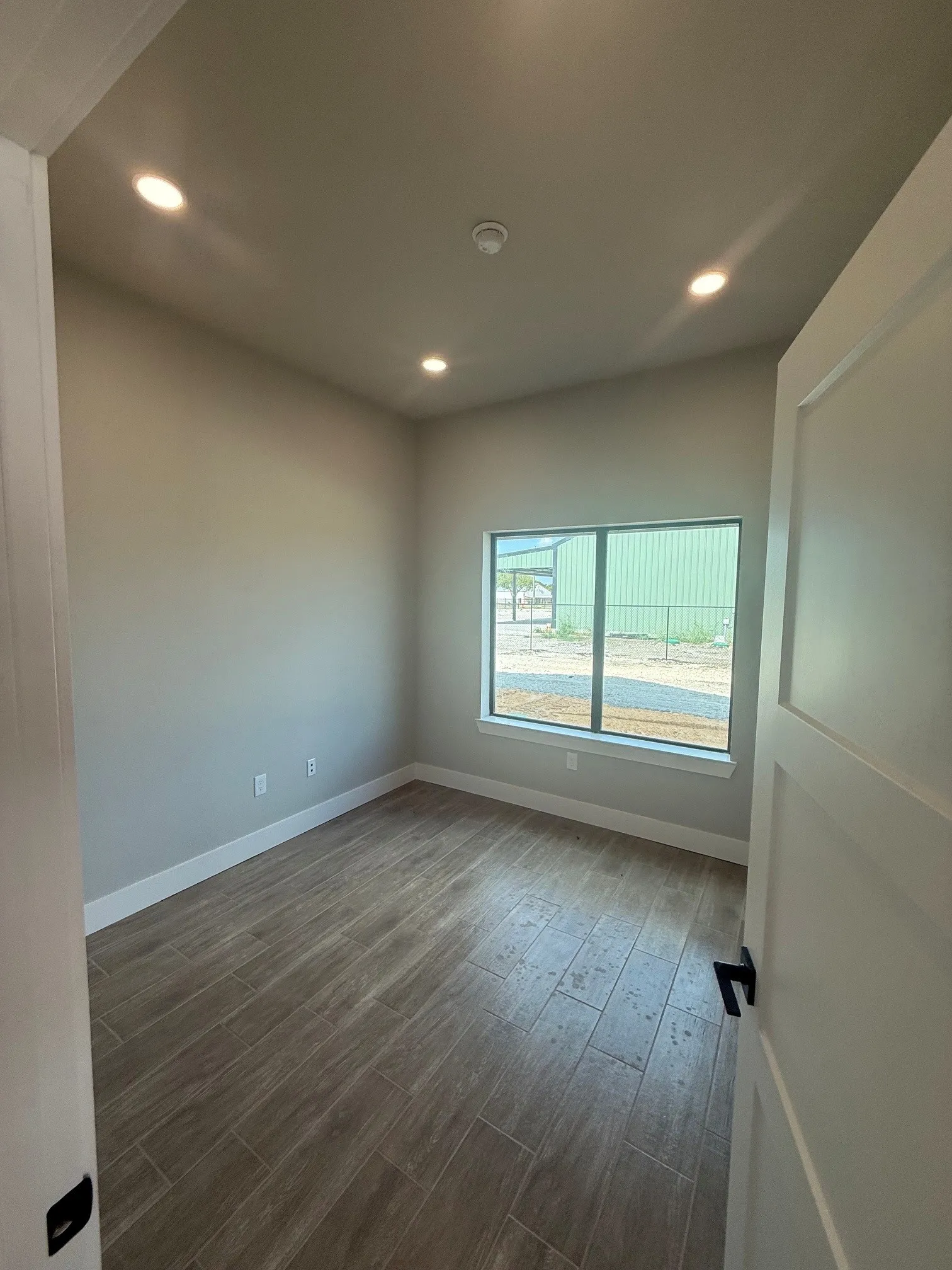 Industrial For Rent in Ellis County , 721 Perimeter, Waxahachie, Texas 75167, 0, 0, Garage spaces, 0 Sqft, built in 2026, mls#21402100, Real Estate Agent in Waxahachie, Homes For Rent in Ellis county, Homes For Rent in Waxahachie, Realtor in Waxahachie Texas, Real Estate Brokerage Independent Realty Texas, Luminita Cordes Realtor