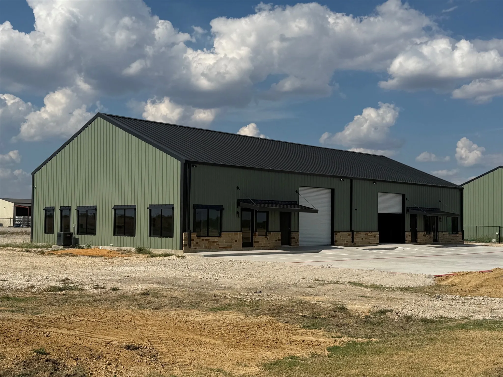 Industrial For Rent in Ellis County , 721 Perimeter, Waxahachie, Texas 75167, 0, 0, Garage spaces, 0 Sqft, built in 2026, mls#21402100, Real Estate Agent in Waxahachie, Homes For Rent in Ellis county, Homes For Rent in Waxahachie, Realtor in Waxahachie Texas, Real Estate Brokerage Independent Realty Texas, Luminita Cordes Realtor