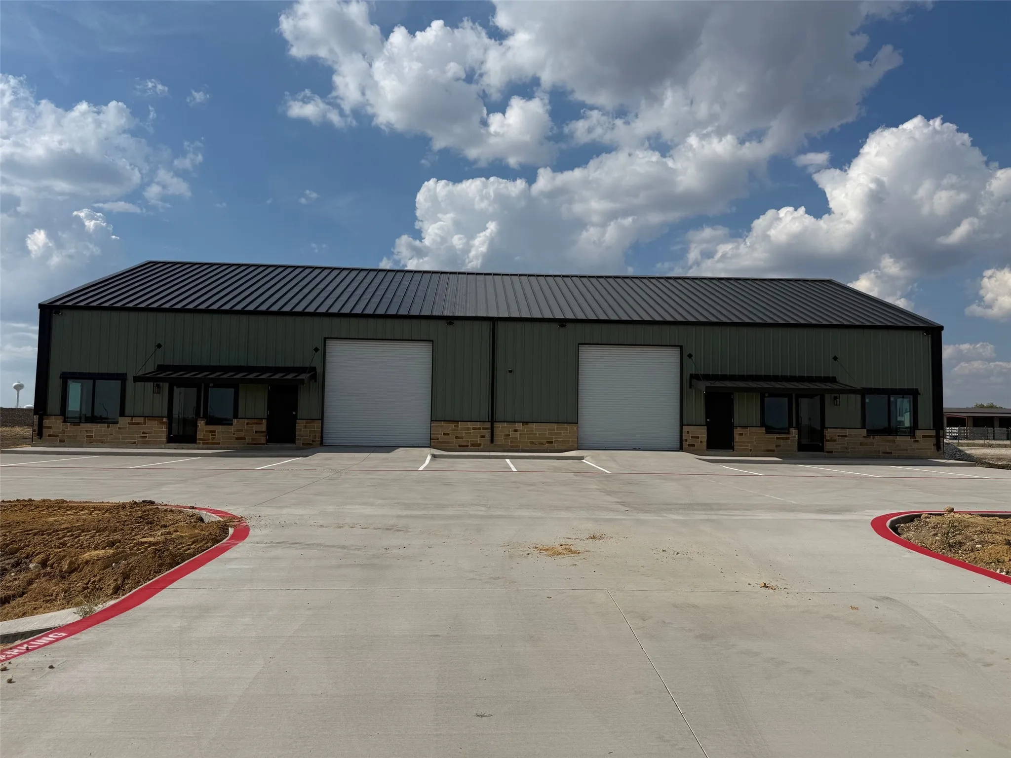 Industrial For Rent in Ellis County , 721 Perimeter, Waxahachie, Texas 75167, 0, 0, Garage spaces, 0 Sqft, built in 2026, mls#21402100, Real Estate Agent in Waxahachie, Homes For Rent in Ellis county, Homes For Rent in Waxahachie, Realtor in Waxahachie Texas, Real Estate Brokerage Independent Realty Texas, Luminita Cordes Realtor