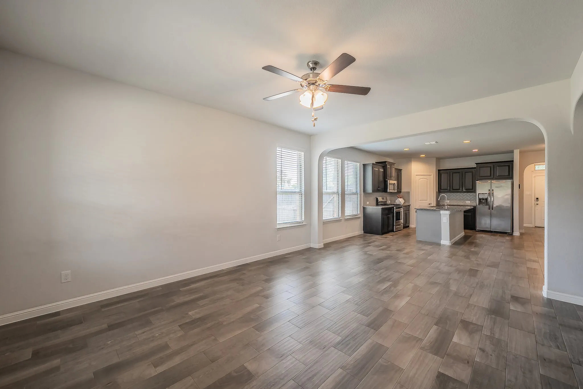 Single Family Residence For Sale in Denton County , 300 Oakbluff Drive, Denton, Texas 76210, 4 Bedroom, 3 Bathroom, 2 Garage spaces, 2,481 Sqft, built in 2019, mls#21397837, Real Estate Agent in Denton, Homes For Sale in Denton county, Homes For Sale in Denton, Realtor in Denton Texas, Real Estate Brokerage Independent Realty Texas, Luminita Cordes Realtor