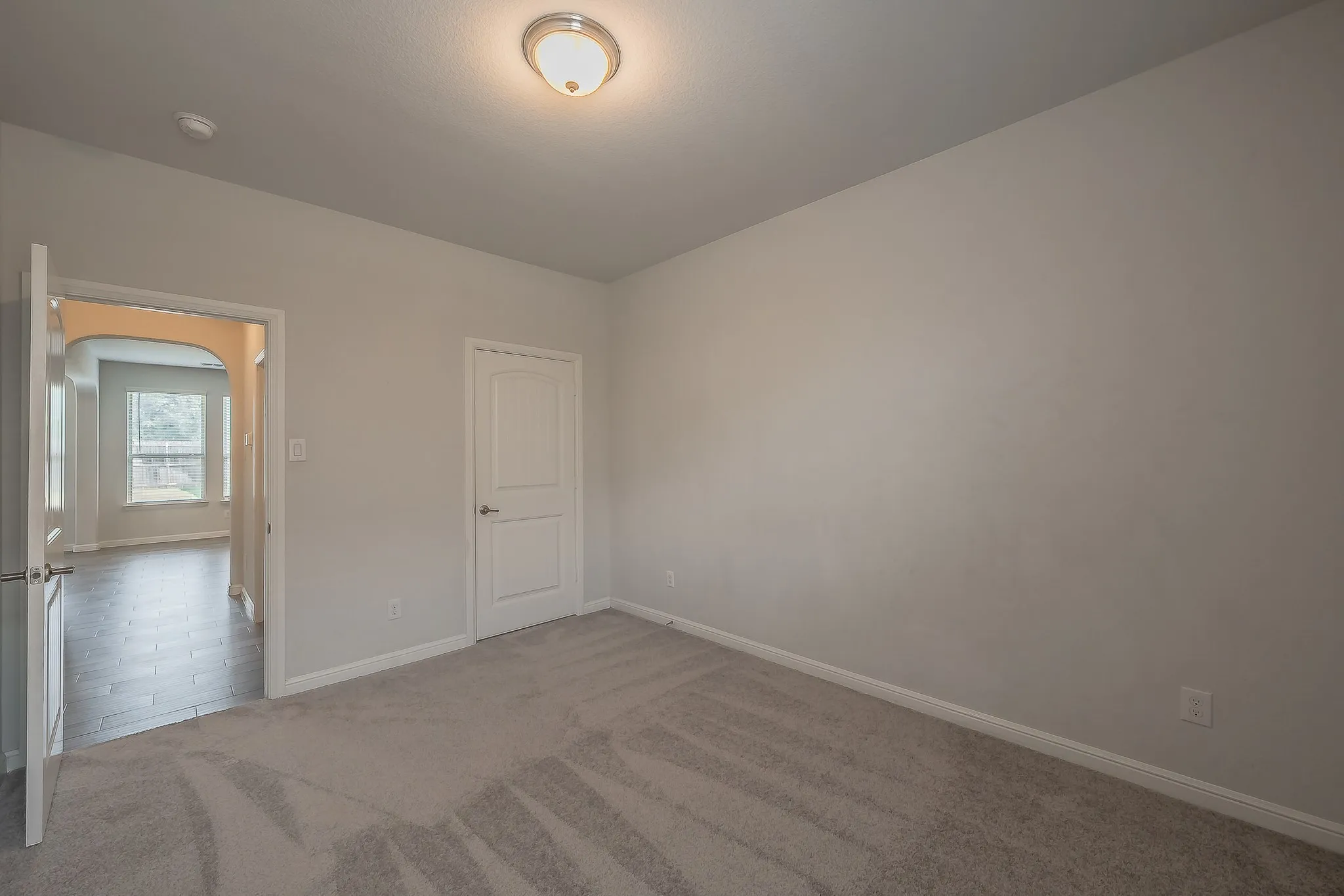 Single Family Residence For Sale in Denton County , 300 Oakbluff Drive, Denton, Texas 76210, 4 Bedroom, 3 Bathroom, 2 Garage spaces, 2,481 Sqft, built in 2019, mls#21397837, Real Estate Agent in Denton, Homes For Sale in Denton county, Homes For Sale in Denton, Realtor in Denton Texas, Real Estate Brokerage Independent Realty Texas, Luminita Cordes Realtor