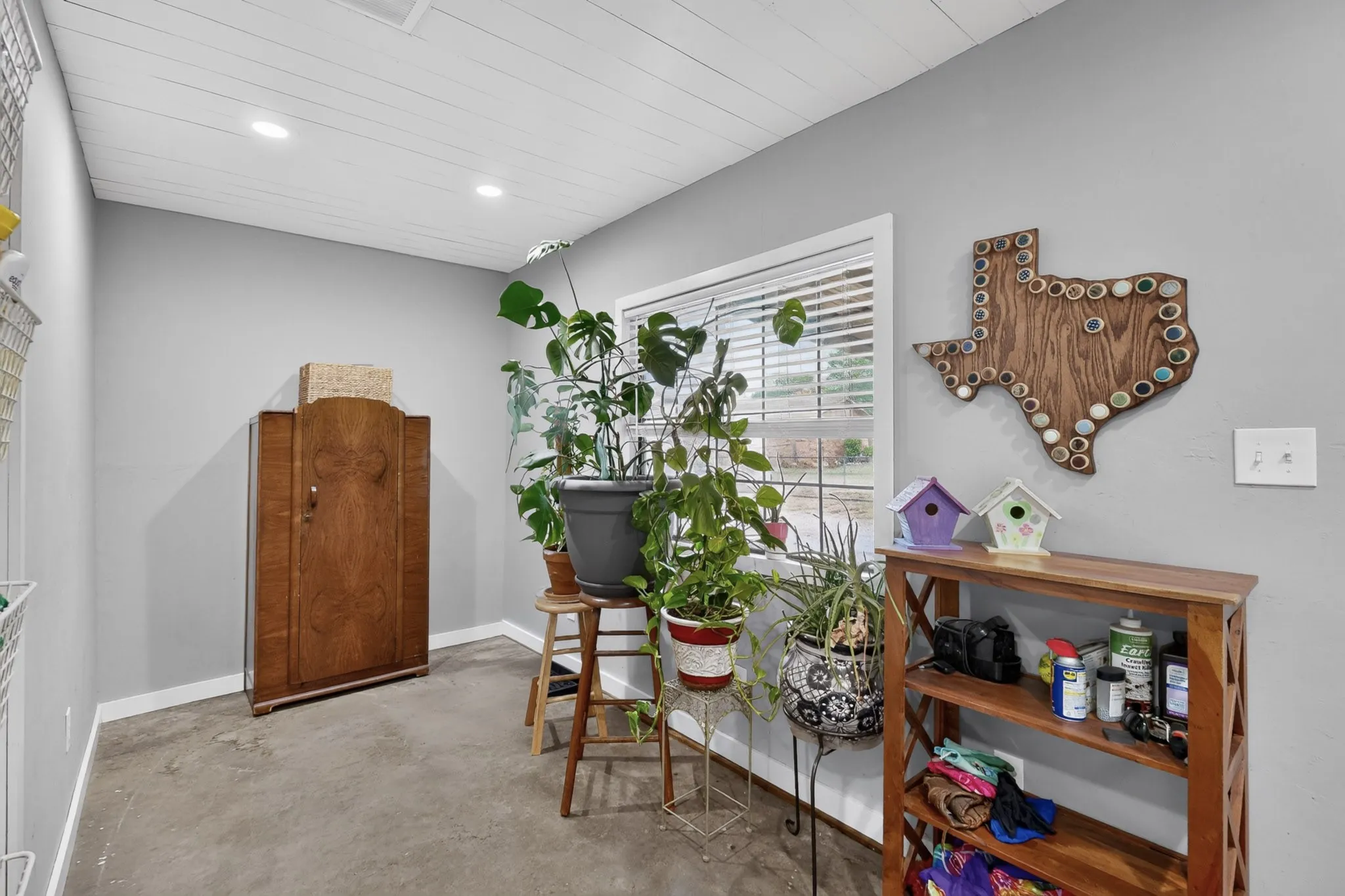 Ideal for Texas living, enjoy a mudroom located off of the carport.
