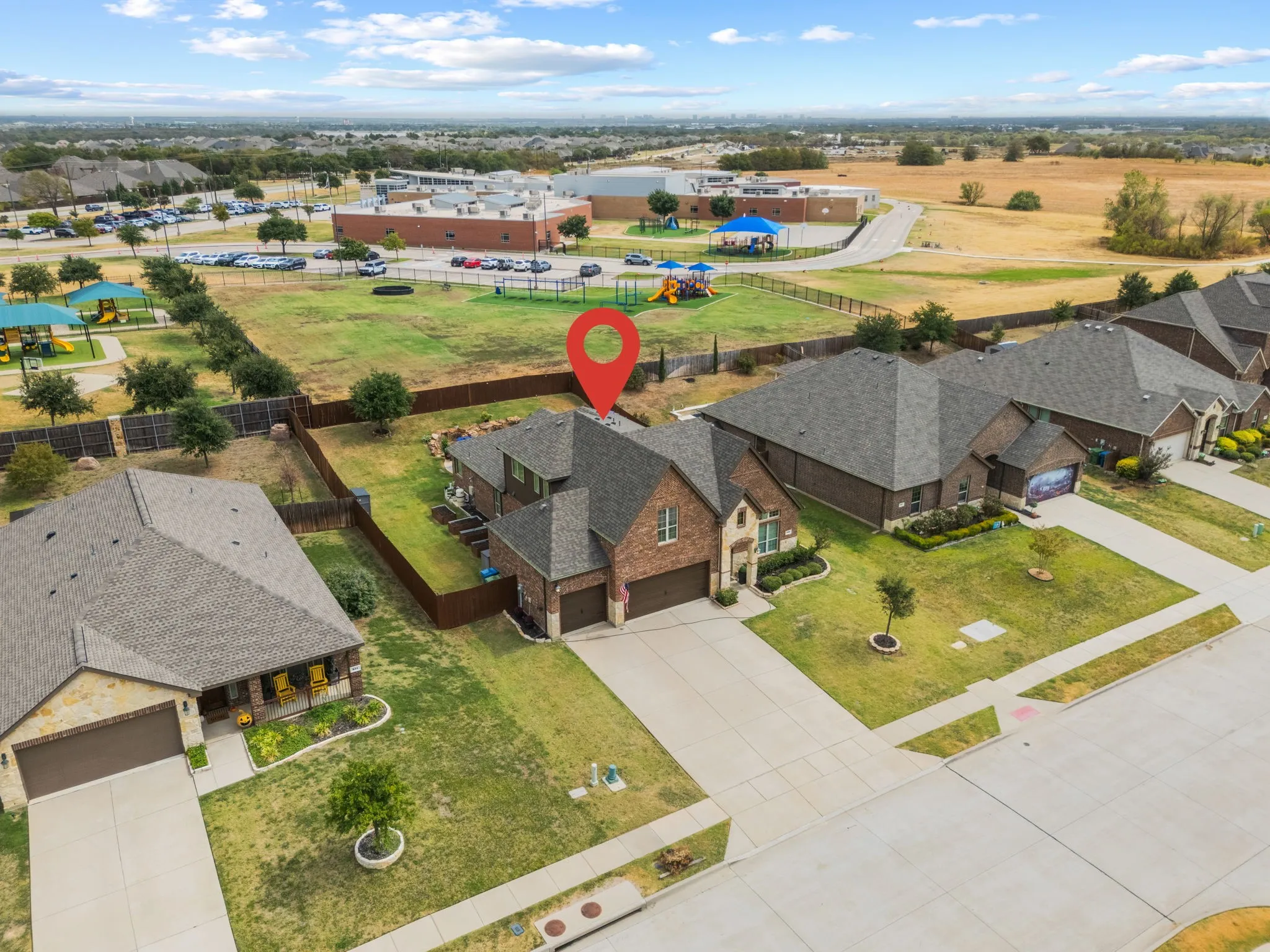 Single Family Residence For Sale in Denton County , 639 Woodridge Drive, Oak Point, Texas 75068, 4 Bedroom, 3 Bathroom, 3 Garage spaces, 2,694 Sqft, built in 2018, mls#21401657, Real Estate Agent in Oak Point, Homes For Sale in Denton county, Homes For Sale in Oak Point, Realtor in Oak Point Texas, Real Estate Brokerage Independent Realty Texas, Luminita Cordes Realtor