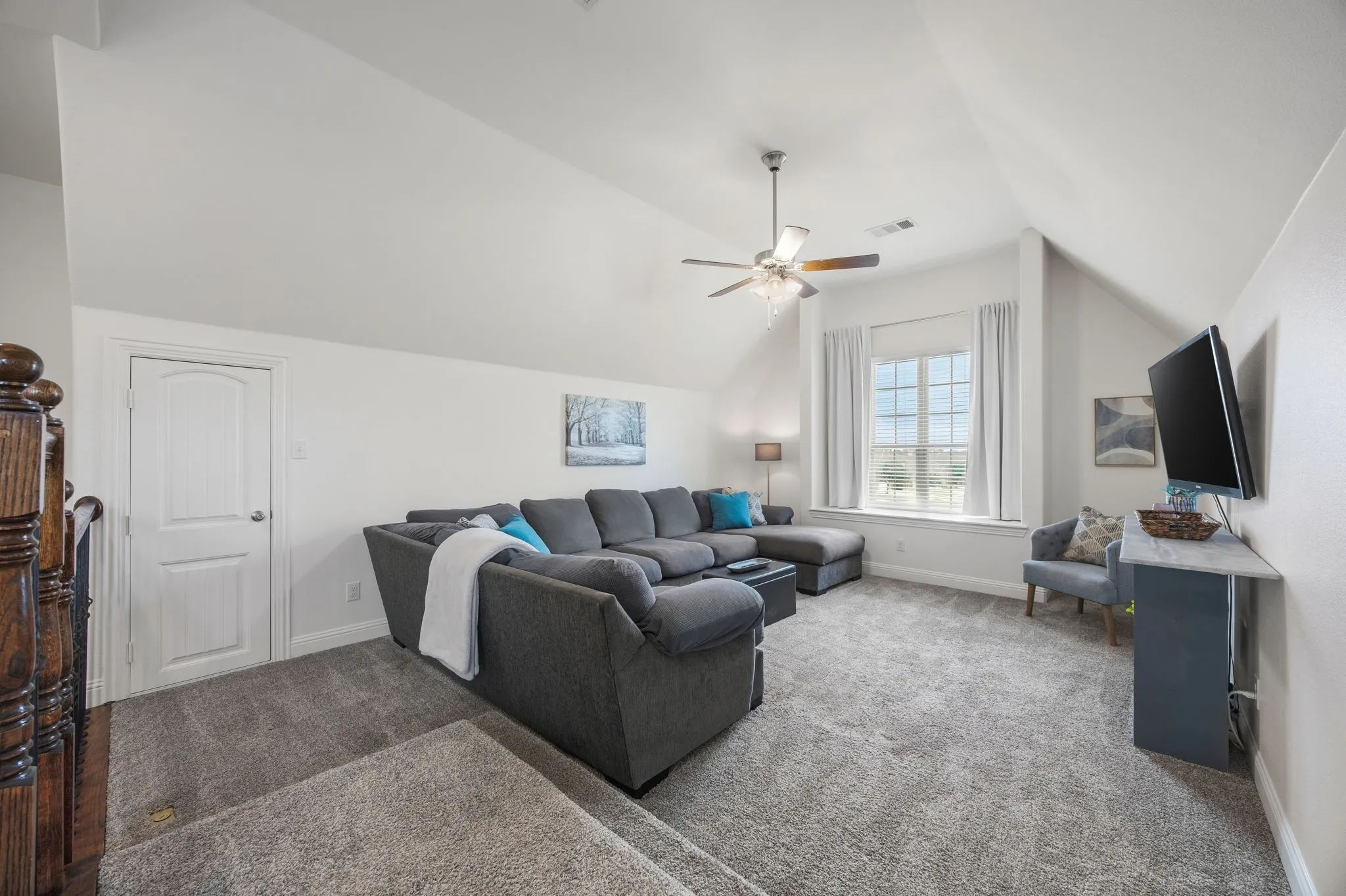 Single Family Residence For Sale in Denton County , 639 Woodridge Drive, Oak Point, Texas 75068, 4 Bedroom, 3 Bathroom, 3 Garage spaces, 2,694 Sqft, built in 2018, mls#21401657, Real Estate Agent in Oak Point, Homes For Sale in Denton county, Homes For Sale in Oak Point, Realtor in Oak Point Texas, Real Estate Brokerage Independent Realty Texas, Luminita Cordes Realtor