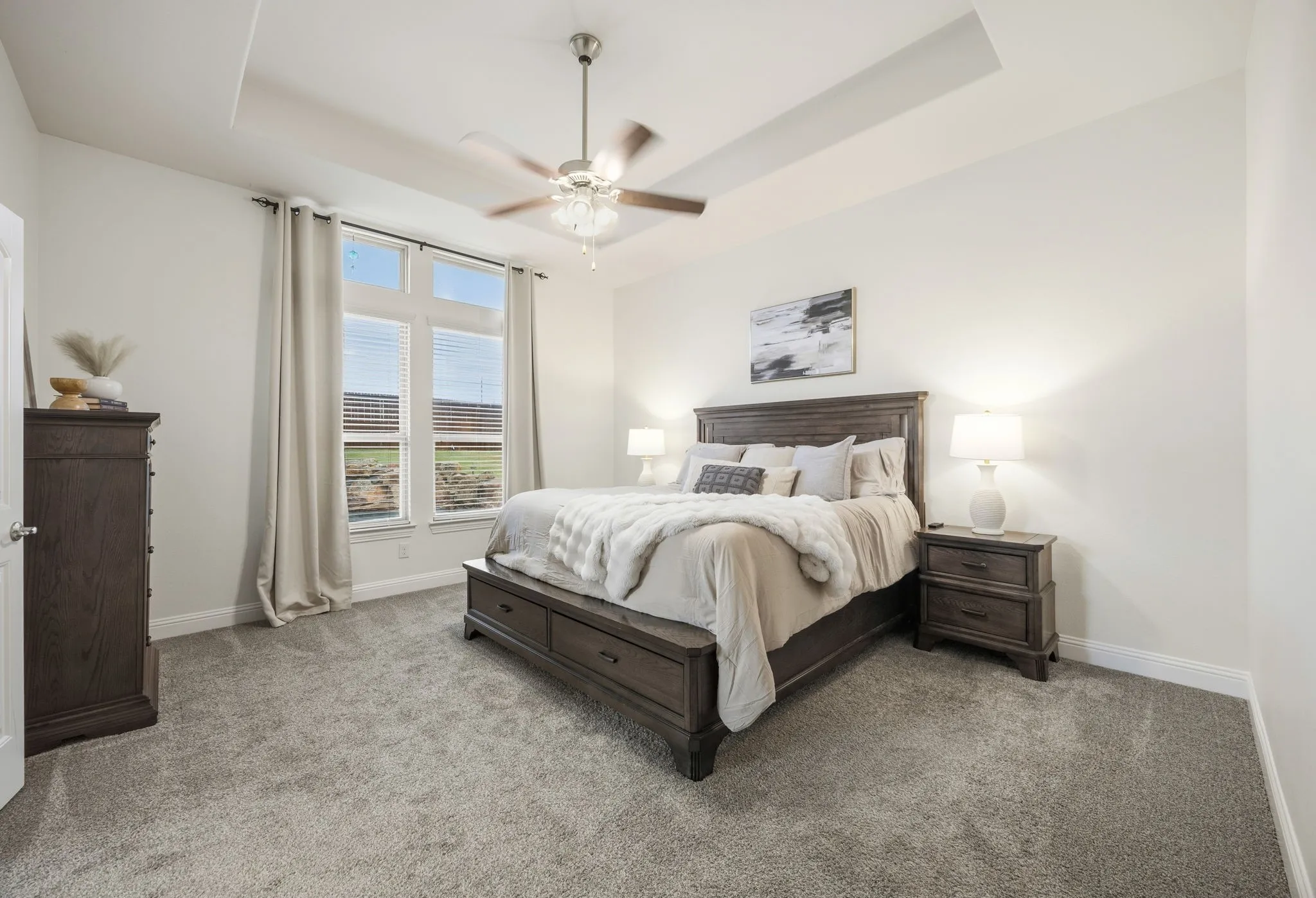 Single Family Residence For Sale in Denton County , 639 Woodridge Drive, Oak Point, Texas 75068, 4 Bedroom, 3 Bathroom, 3 Garage spaces, 2,694 Sqft, built in 2018, mls#21401657, Real Estate Agent in Oak Point, Homes For Sale in Denton county, Homes For Sale in Oak Point, Realtor in Oak Point Texas, Real Estate Brokerage Independent Realty Texas, Luminita Cordes Realtor