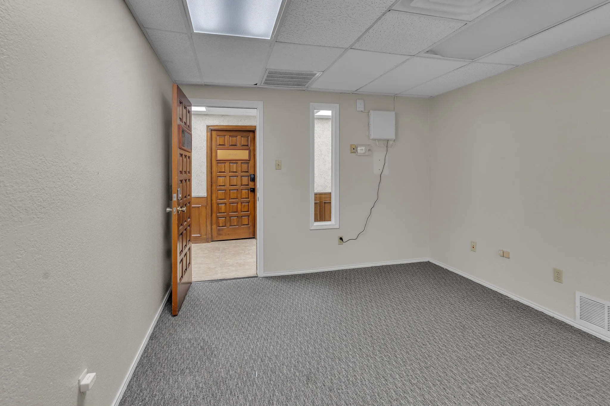 Office For Rent in Tarrant County , 2020 W Northwest Highway 110, Grapevine, Texas 76051, 0, 0, Garage spaces, 0 Sqft, built in 1979, mls#21402121, Real Estate Agent in Grapevine, Homes For Rent in Tarrant county, Homes For Rent in Grapevine, Realtor in Grapevine Texas, Real Estate Brokerage Independent Realty Texas, Luminita Cordes Realtor