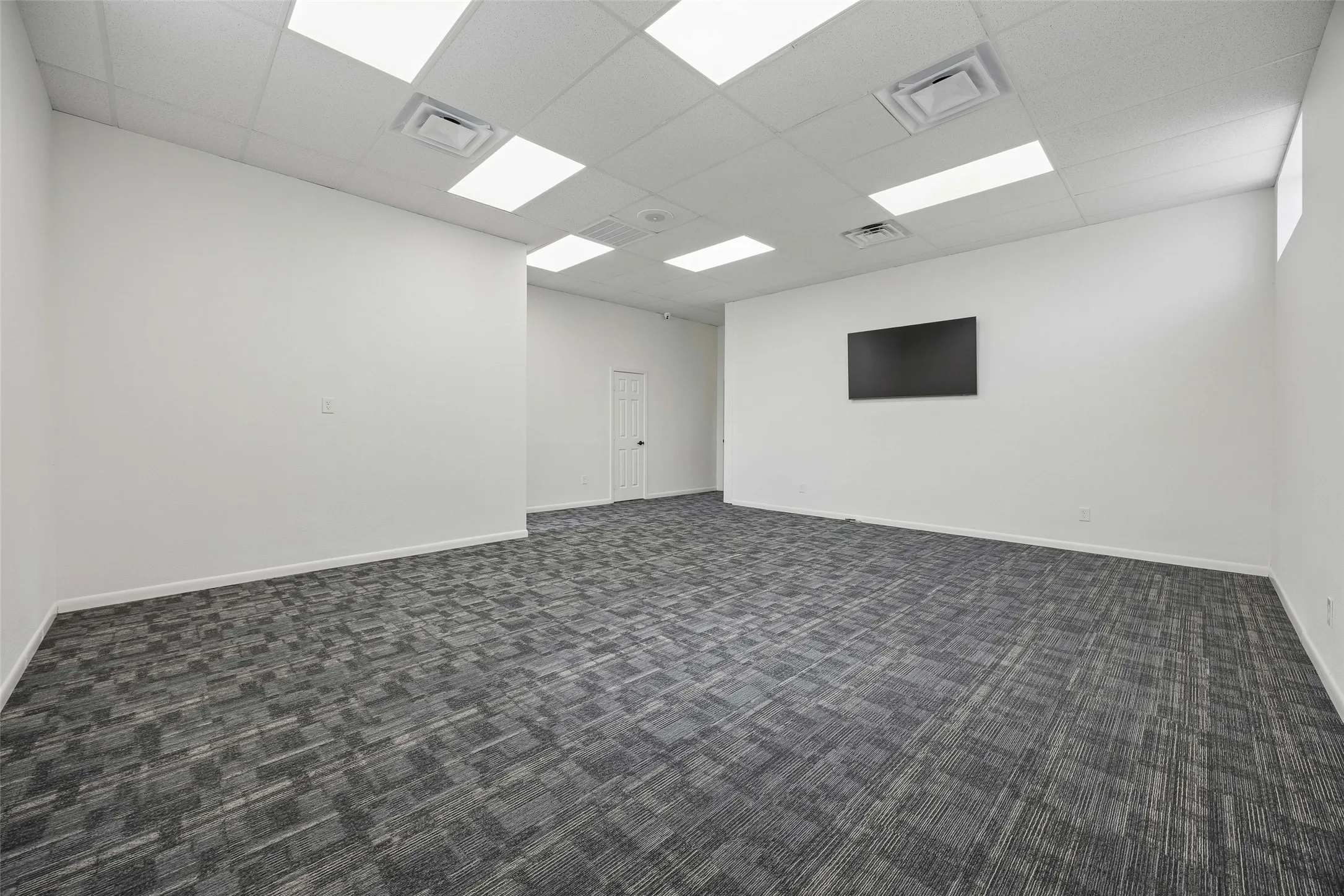 Office For Rent in Denton County , 208 N Hwy 377, Roanoke, Texas 76262, 0, 0, Garage spaces, 0 Sqft, built in 1993, mls#21400728, Real Estate Agent in Roanoke, Homes For Rent in Denton county, Homes For Rent in Roanoke, Realtor in Roanoke Texas, Real Estate Brokerage Independent Realty Texas, Luminita Cordes Realtor