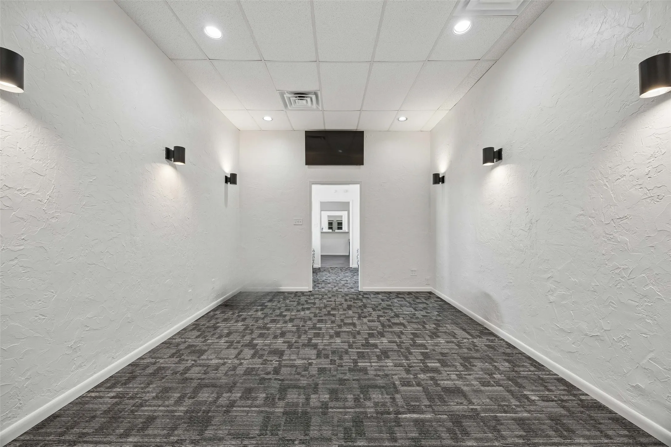 Office For Rent in Denton County , 208 N Hwy 377, Roanoke, Texas 76262, 0, 0, Garage spaces, 0 Sqft, built in 1993, mls#21400728, Real Estate Agent in Roanoke, Homes For Rent in Denton county, Homes For Rent in Roanoke, Realtor in Roanoke Texas, Real Estate Brokerage Independent Realty Texas, Luminita Cordes Realtor
