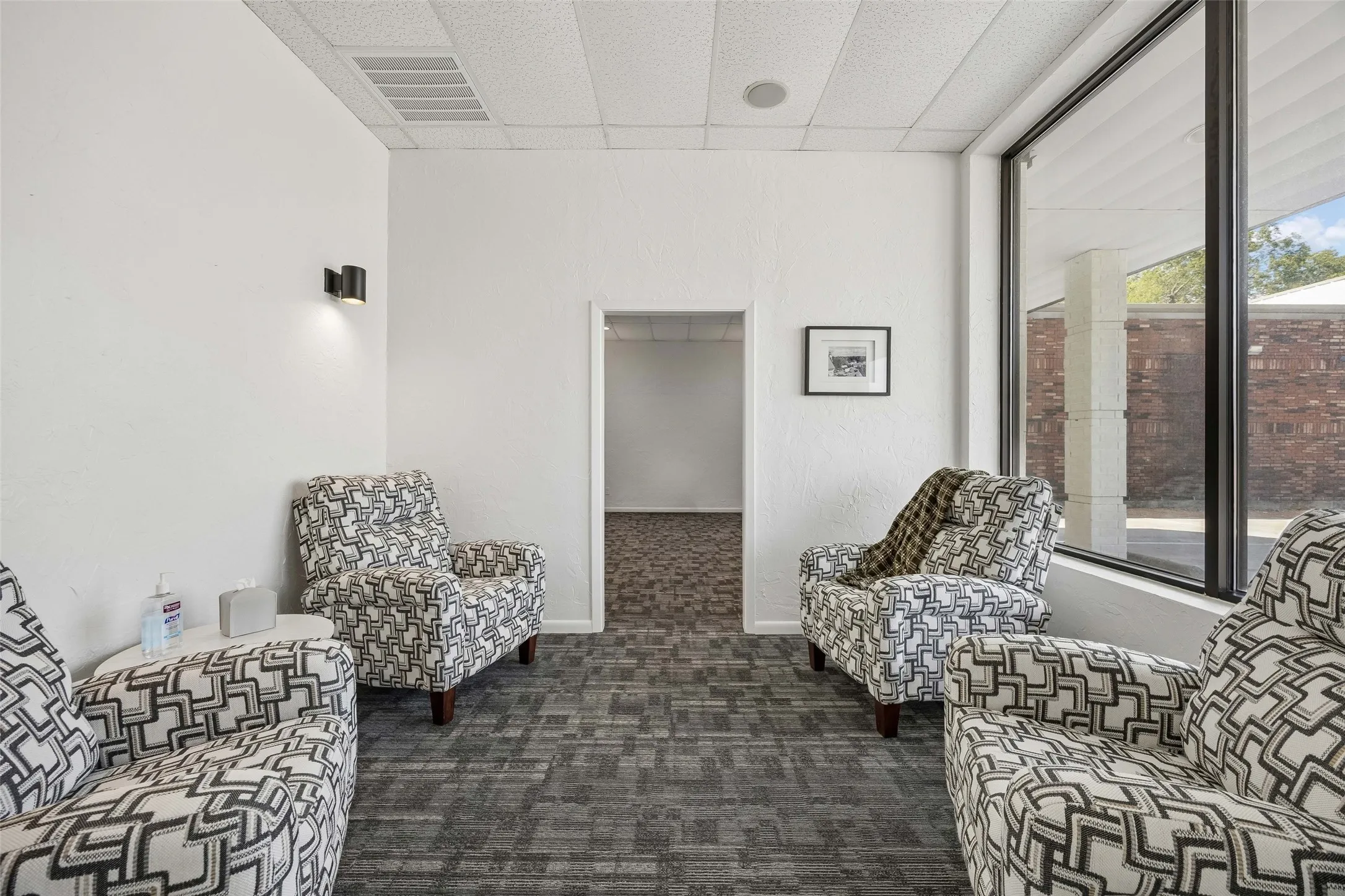 Office For Rent in Denton County , 208 N Hwy 377, Roanoke, Texas 76262, 0, 0, Garage spaces, 0 Sqft, built in 1993, mls#21400728, Real Estate Agent in Roanoke, Homes For Rent in Denton county, Homes For Rent in Roanoke, Realtor in Roanoke Texas, Real Estate Brokerage Independent Realty Texas, Luminita Cordes Realtor