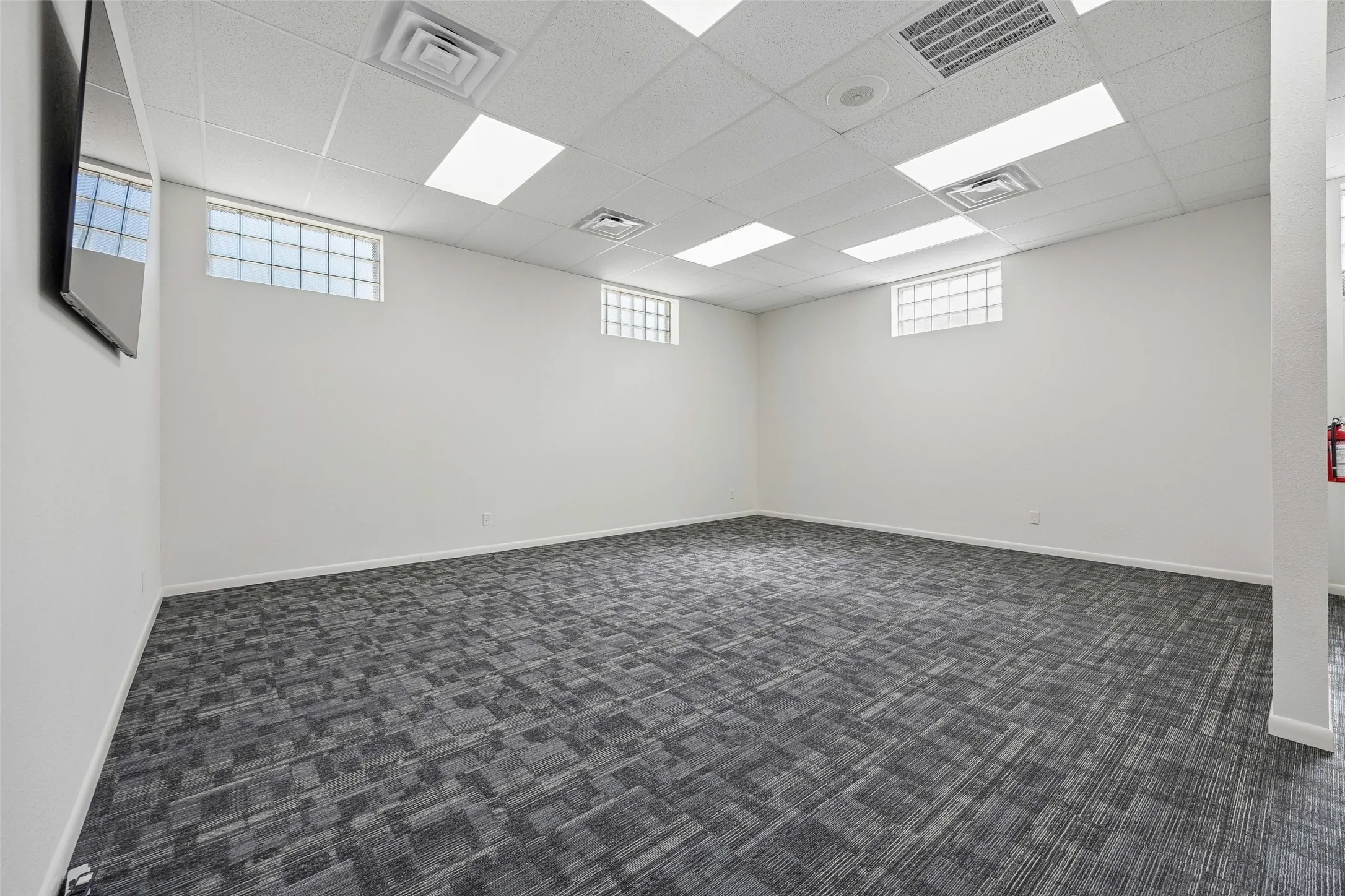 Office For Rent in Denton County , 208 N Hwy 377, Roanoke, Texas 76262, 0, 0, Garage spaces, 0 Sqft, built in 1993, mls#21400728, Real Estate Agent in Roanoke, Homes For Rent in Denton county, Homes For Rent in Roanoke, Realtor in Roanoke Texas, Real Estate Brokerage Independent Realty Texas, Luminita Cordes Realtor