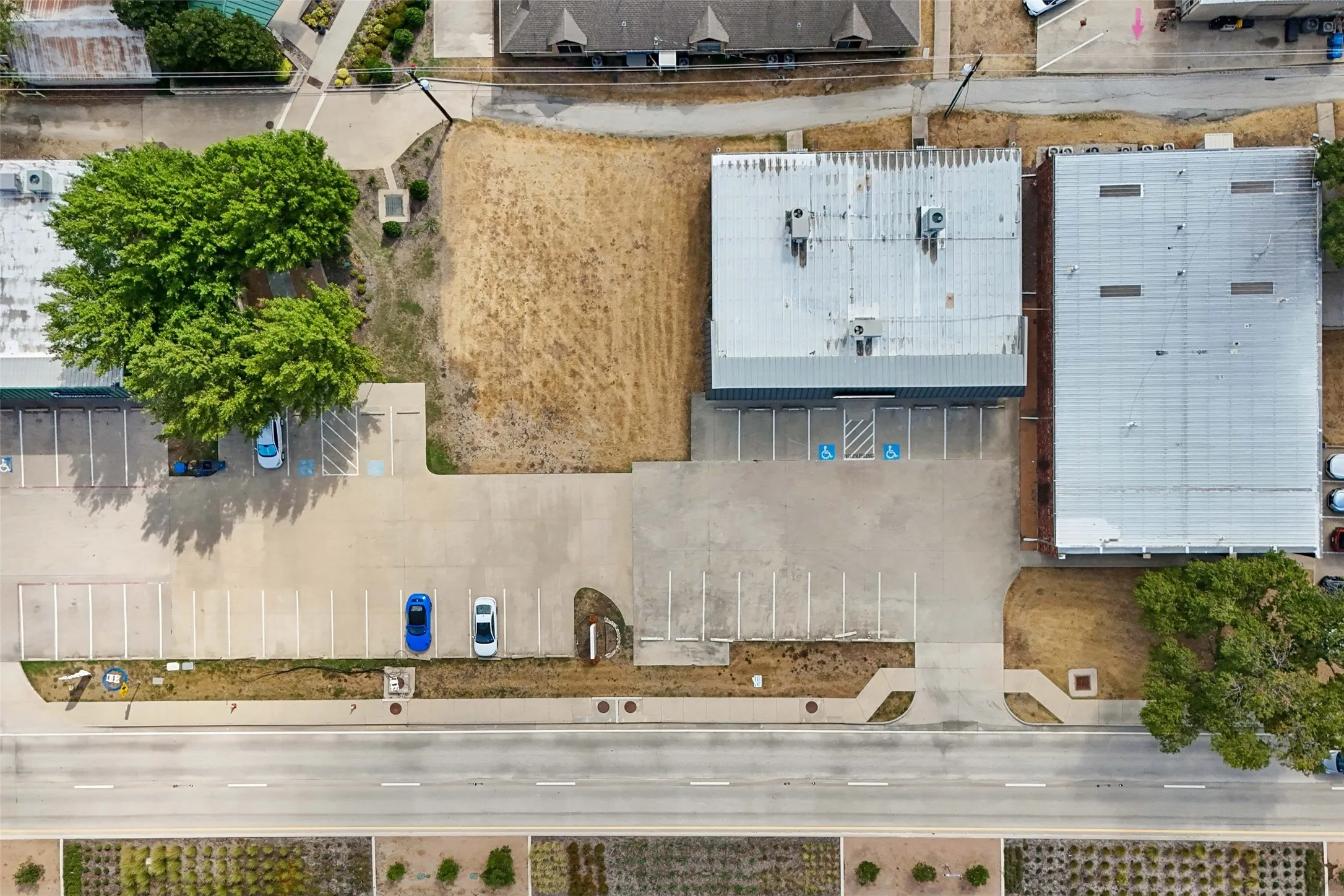 Office For Rent in Denton County , 208 N Hwy 377, Roanoke, Texas 76262, 0, 0, Garage spaces, 0 Sqft, built in 1993, mls#21400728, Real Estate Agent in Roanoke, Homes For Rent in Denton county, Homes For Rent in Roanoke, Realtor in Roanoke Texas, Real Estate Brokerage Independent Realty Texas, Luminita Cordes Realtor