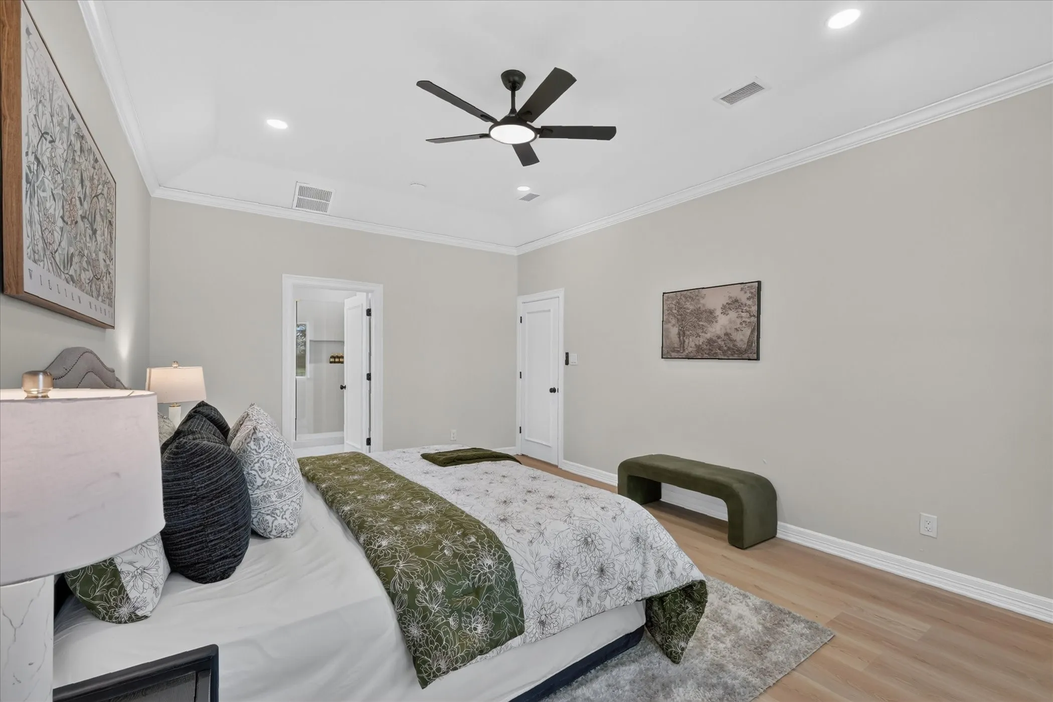 Single Family Residence For Sale in Denton County , 4106 Ridgecrest Trail, Carrollton, Texas 75007, 4 Bedroom, 3 Bathroom, 2 Garage spaces, 2,468 Sqft, built in 1993, mls#21402138, Real Estate Agent in Carrollton, Homes For Sale in Denton county, Homes For Sale in Carrollton, Realtor in Carrollton Texas, Real Estate Brokerage Independent Realty Texas, Luminita Cordes Realtor
