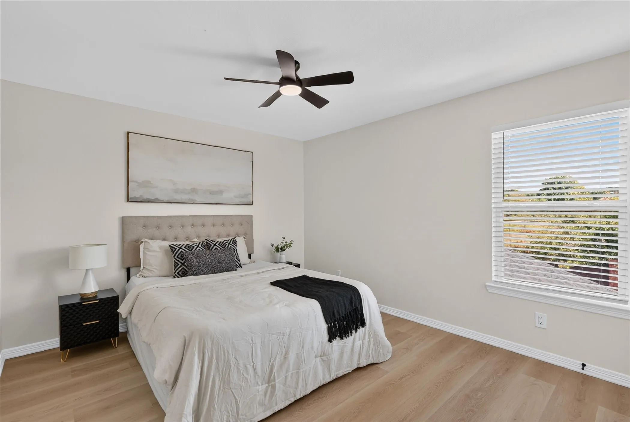 Single Family Residence For Sale in Denton County , 4106 Ridgecrest Trail, Carrollton, Texas 75007, 4 Bedroom, 3 Bathroom, 2 Garage spaces, 2,468 Sqft, built in 1993, mls#21402138, Real Estate Agent in Carrollton, Homes For Sale in Denton county, Homes For Sale in Carrollton, Realtor in Carrollton Texas, Real Estate Brokerage Independent Realty Texas, Luminita Cordes Realtor