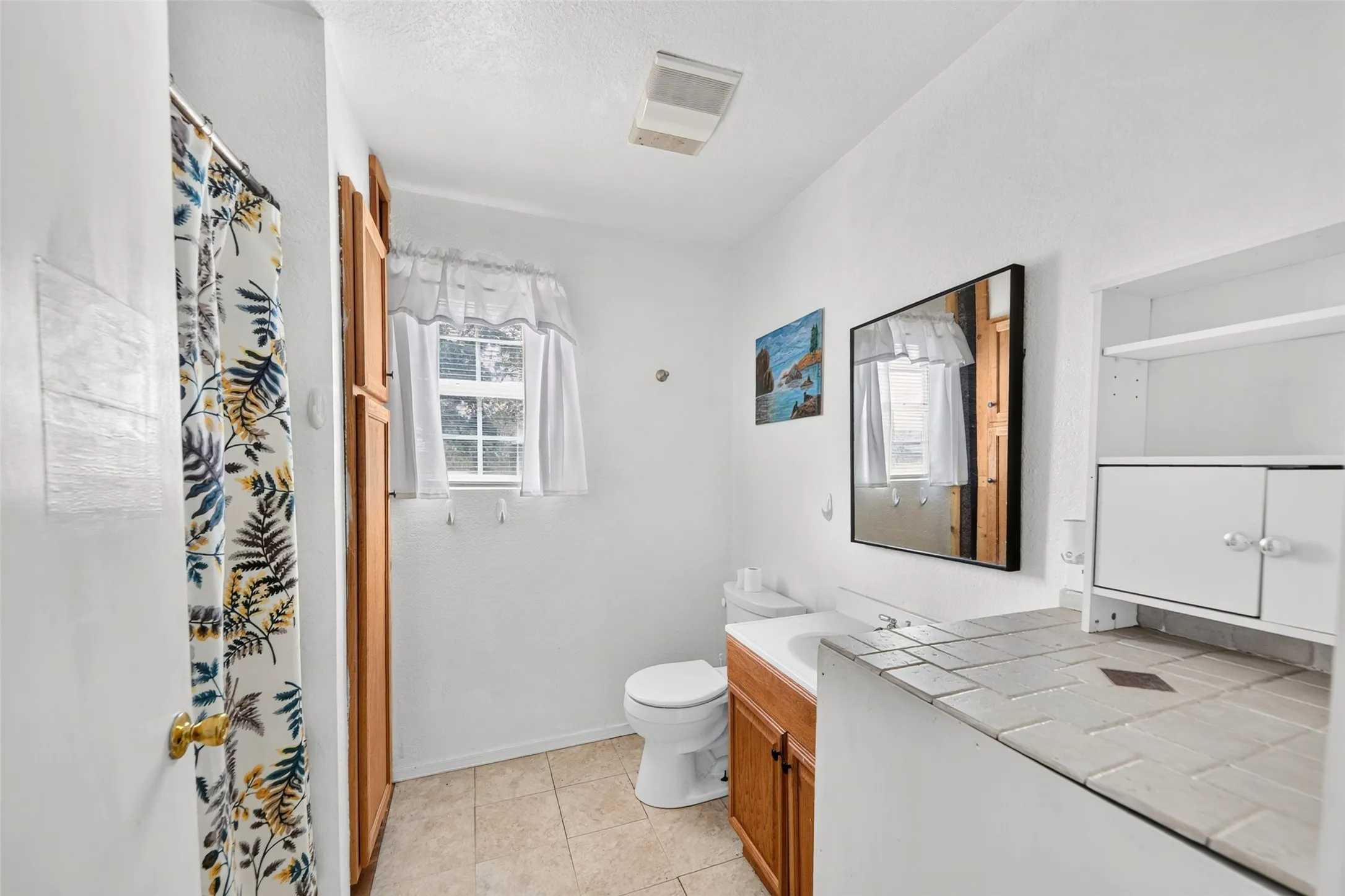 Single Family Residence For Sale in Wise County , 1290 County Road 3355, Paradise, Texas 76073, 4 Bedroom, 2 Bathroom, Garage spaces, 2,207 Sqft, built in 1991, mls#21402006, Real Estate Agent in Paradise, Homes For Sale in Wise county, Homes For Sale in Paradise, Realtor in Paradise Texas, Real Estate Brokerage Independent Realty Texas, Luminita Cordes Realtor