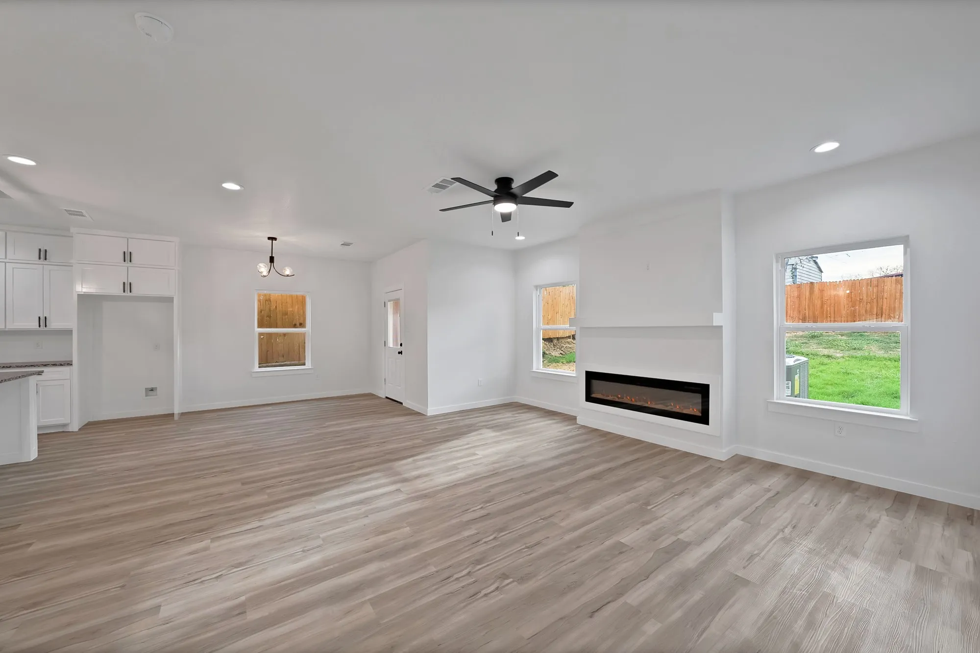 Single Family Residence For Sale in Tarrant County , 3005 Hanna Avenue, Fort Worth, Texas 76106, 4 Bedroom, 2 Bathroom, 2 Garage spaces, 1,802 Sqft, built in 2026, mls#21402079, Real Estate Agent in Fort Worth, Homes For Sale in Tarrant county, Homes For Sale in Fort Worth, Realtor in Fort Worth Texas, Real Estate Brokerage Independent Realty Texas, Luminita Cordes Realtor