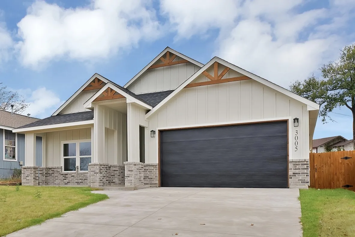 Single Family Residence For Sale in Tarrant County , 3005 Hanna Avenue, Fort Worth, Texas 76106, 4 Bedroom, 2 Bathroom, 2 Garage spaces, 1,802 Sqft, built in 2026, mls#21402079, Real Estate Agent in Fort Worth, Homes For Sale in Tarrant county, Homes For Sale in Fort Worth, Realtor in Fort Worth Texas, Real Estate Brokerage Independent Realty Texas, Luminita Cordes Realtor