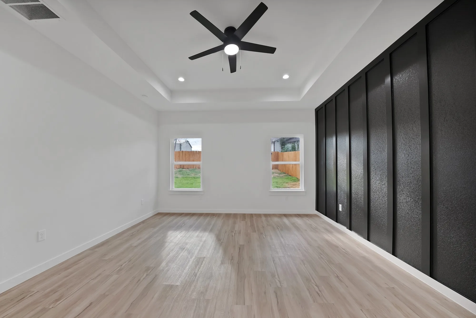 Single Family Residence For Sale in Tarrant County , 3005 Hanna Avenue, Fort Worth, Texas 76106, 4 Bedroom, 2 Bathroom, 2 Garage spaces, 1,802 Sqft, built in 2026, mls#21402079, Real Estate Agent in Fort Worth, Homes For Sale in Tarrant county, Homes For Sale in Fort Worth, Realtor in Fort Worth Texas, Real Estate Brokerage Independent Realty Texas, Luminita Cordes Realtor