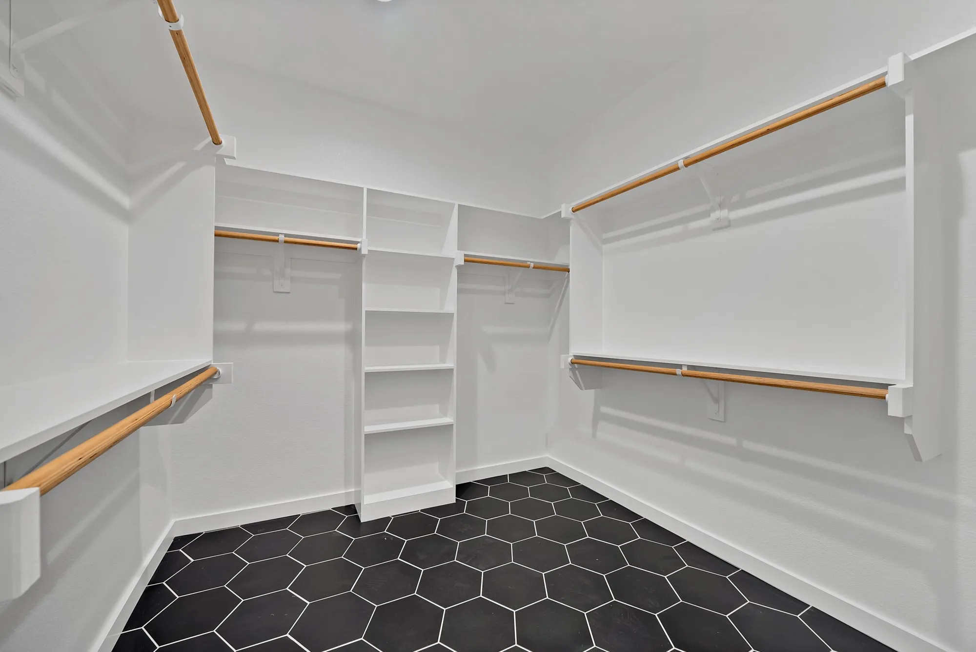 Single Family Residence For Sale in Tarrant County , 3005 Hanna Avenue, Fort Worth, Texas 76106, 4 Bedroom, 2 Bathroom, 2 Garage spaces, 1,802 Sqft, built in 2026, mls#21402079, Real Estate Agent in Fort Worth, Homes For Sale in Tarrant county, Homes For Sale in Fort Worth, Realtor in Fort Worth Texas, Real Estate Brokerage Independent Realty Texas, Luminita Cordes Realtor