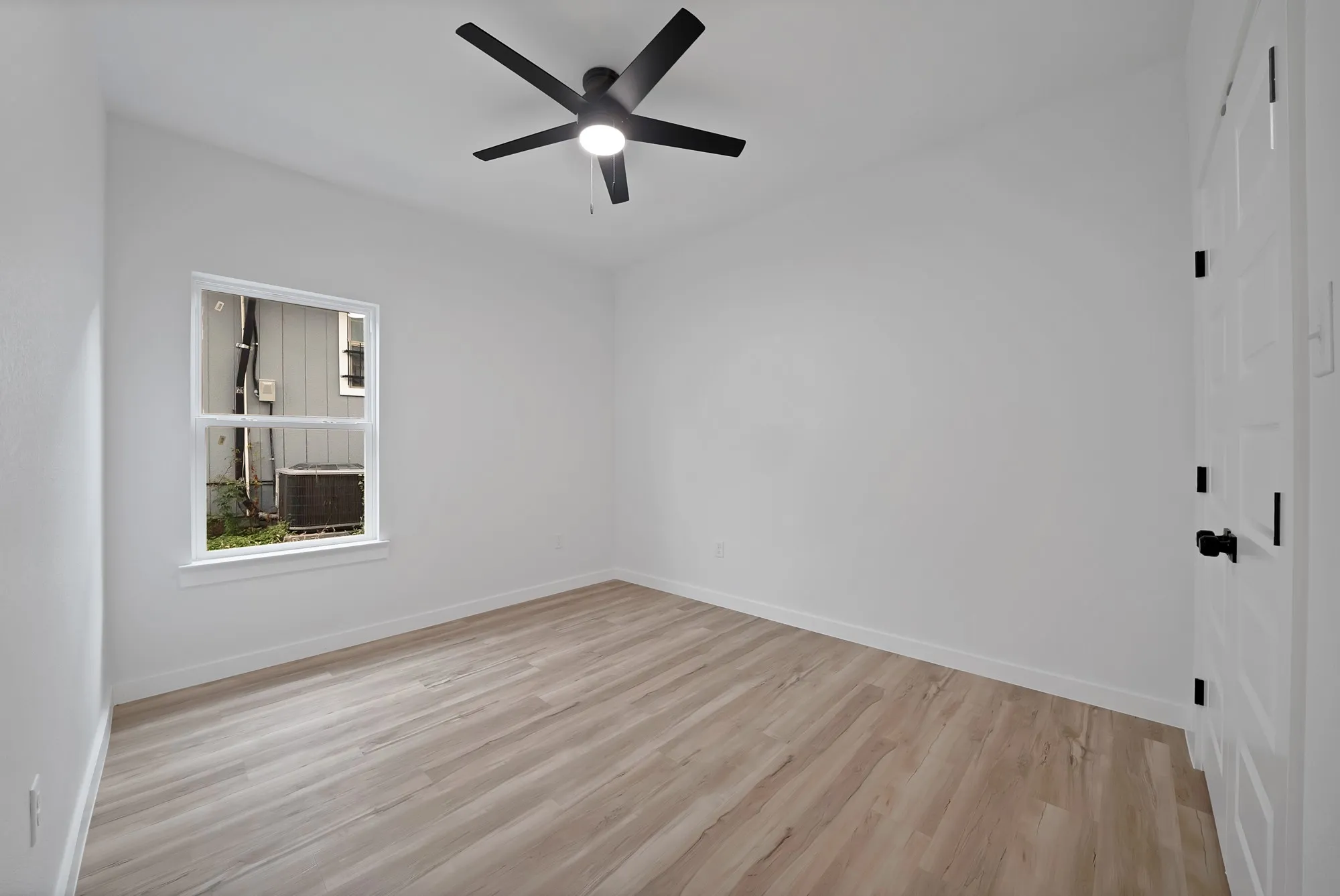 Single Family Residence For Sale in Tarrant County , 3005 Hanna Avenue, Fort Worth, Texas 76106, 4 Bedroom, 2 Bathroom, 2 Garage spaces, 1,802 Sqft, built in 2026, mls#21402079, Real Estate Agent in Fort Worth, Homes For Sale in Tarrant county, Homes For Sale in Fort Worth, Realtor in Fort Worth Texas, Real Estate Brokerage Independent Realty Texas, Luminita Cordes Realtor