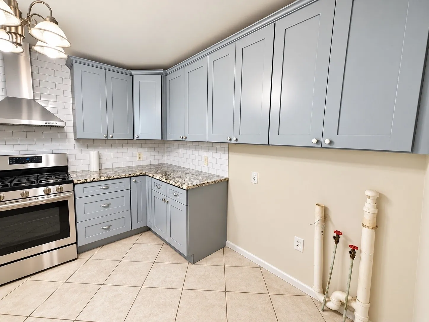 Beautiful Updated Kitchen with integrated laundry area