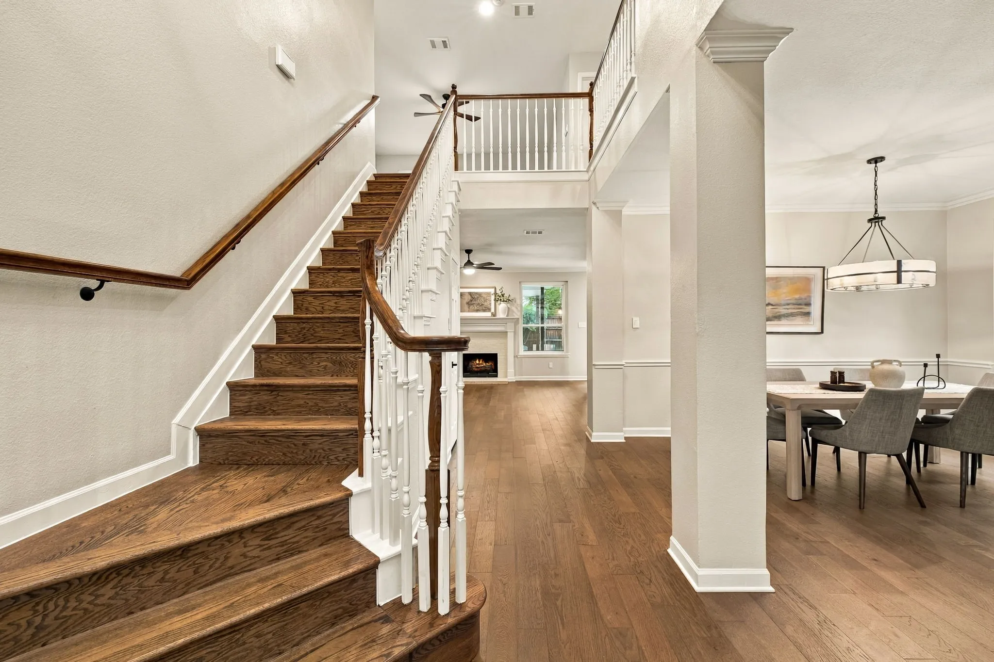 Single Family Residence For Sale in Denton County , 2408 Amber Lane, Flower Mound, Texas 75028, 5 Bedroom, 4 Bathroom, 2 Garage spaces, 3,017 Sqft, built in 1994, mls#21401402, Real Estate Agent in Flower Mound, Homes For Sale in Denton county, Homes For Sale in Flower Mound, Realtor in Flower Mound Texas, Real Estate Brokerage Independent Realty Texas, Luminita Cordes Realtor