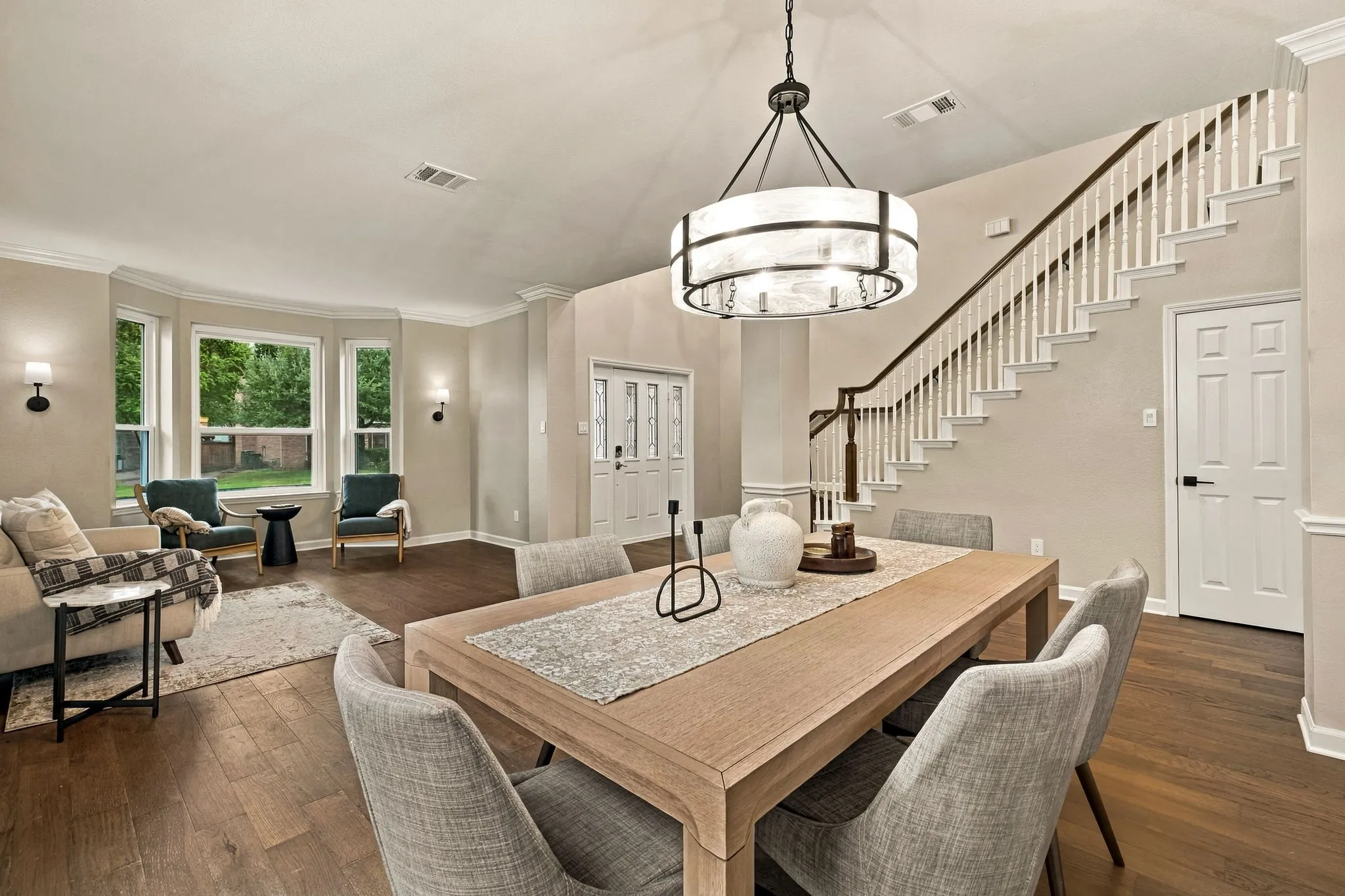 Single Family Residence For Sale in Denton County , 2408 Amber Lane, Flower Mound, Texas 75028, 5 Bedroom, 4 Bathroom, 2 Garage spaces, 3,017 Sqft, built in 1994, mls#21401402, Real Estate Agent in Flower Mound, Homes For Sale in Denton county, Homes For Sale in Flower Mound, Realtor in Flower Mound Texas, Real Estate Brokerage Independent Realty Texas, Luminita Cordes Realtor