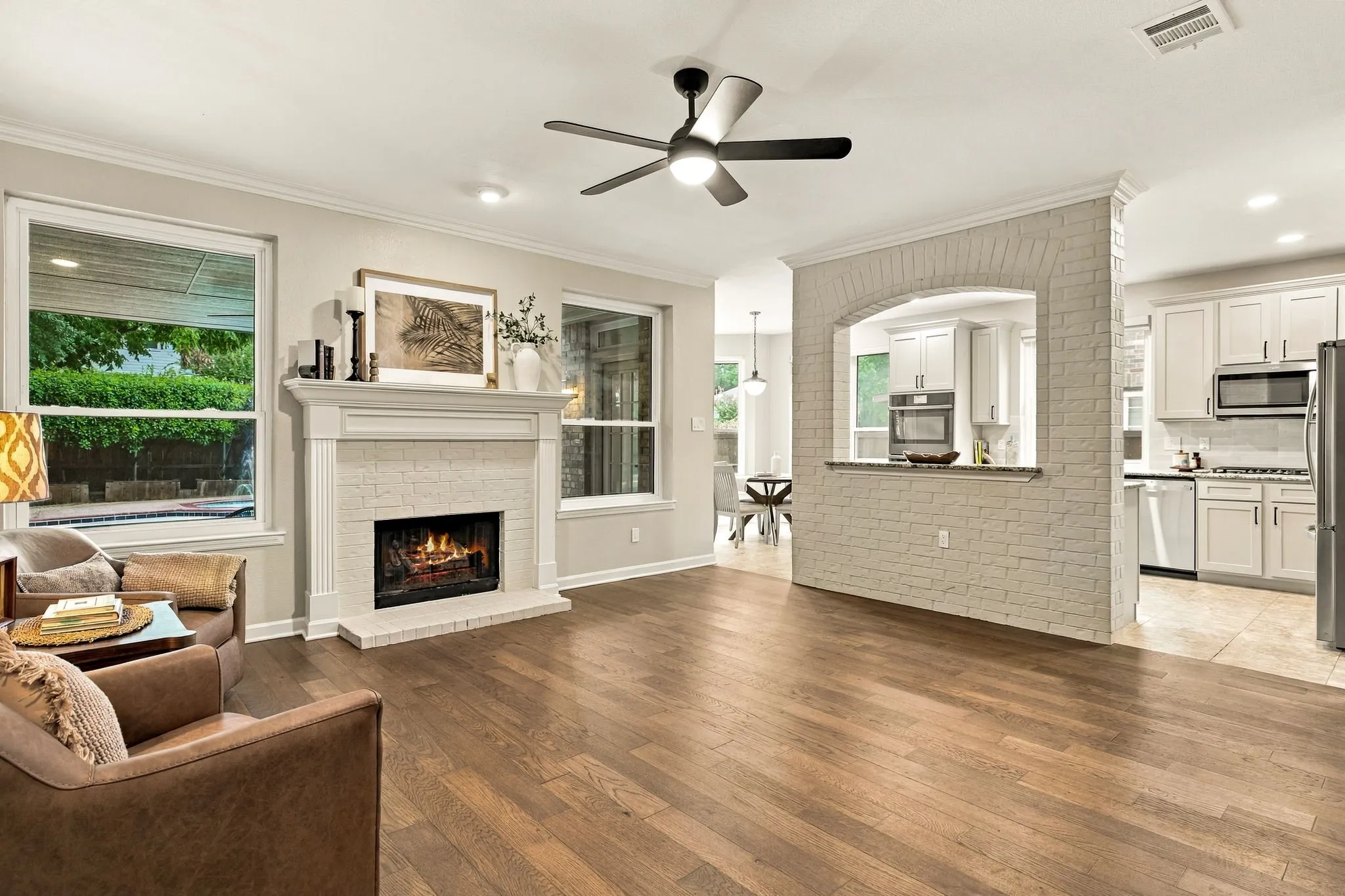 Single Family Residence For Sale in Denton County , 2408 Amber Lane, Flower Mound, Texas 75028, 5 Bedroom, 4 Bathroom, 2 Garage spaces, 3,017 Sqft, built in 1994, mls#21401402, Real Estate Agent in Flower Mound, Homes For Sale in Denton county, Homes For Sale in Flower Mound, Realtor in Flower Mound Texas, Real Estate Brokerage Independent Realty Texas, Luminita Cordes Realtor