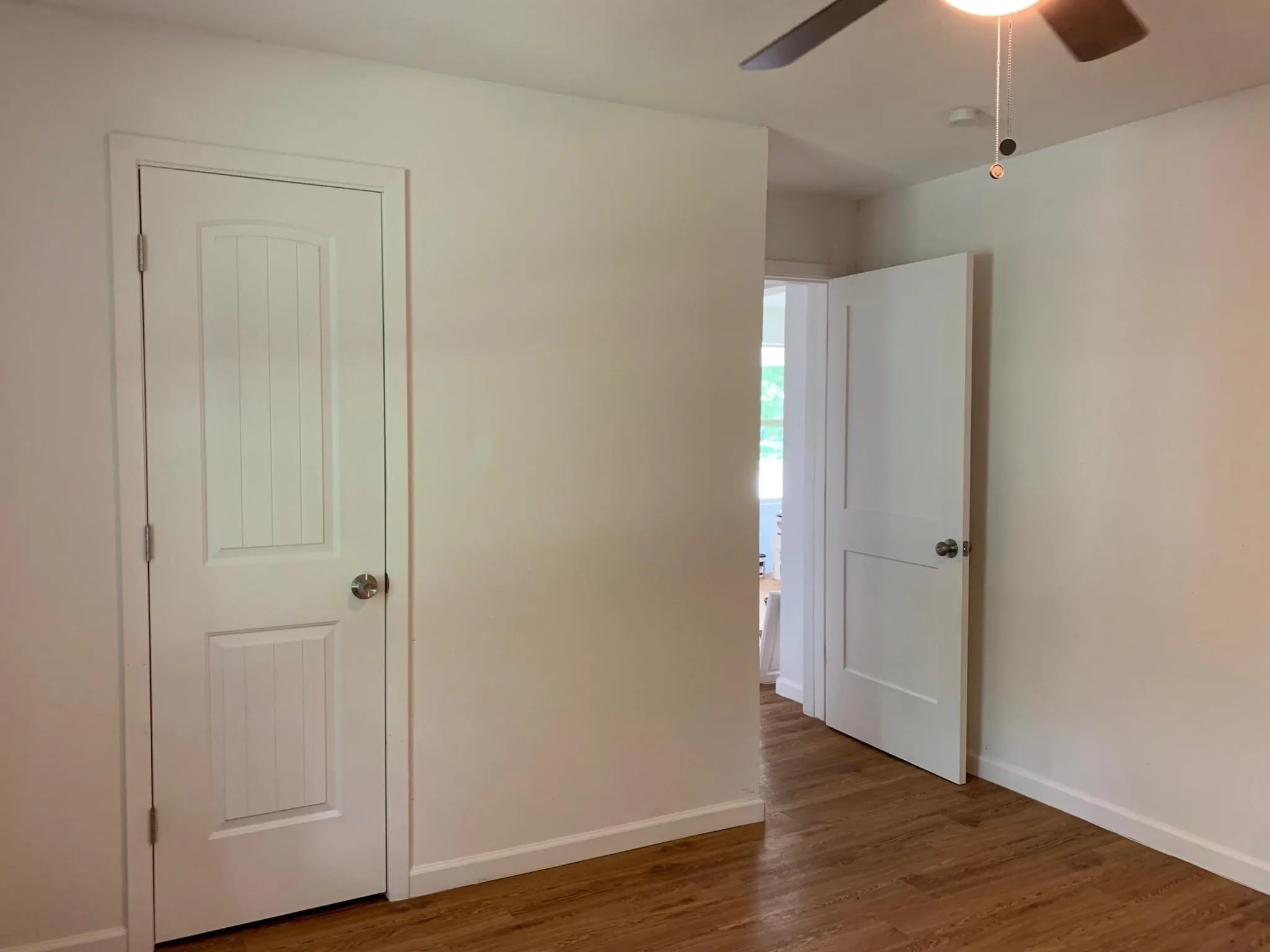 Single Family Residence For Rent in Grayson County , 2020 S Branch Street, Sherman, Texas 75090, 2 Bedroom, 1 Bathroom, Garage spaces, 720 Sqft, built in 1942, mls#21402150, Real Estate Agent in Sherman, Homes For Rent in Grayson county, Homes For Rent in Sherman, Realtor in Sherman Texas, Real Estate Brokerage Independent Realty Texas, Luminita Cordes Realtor
