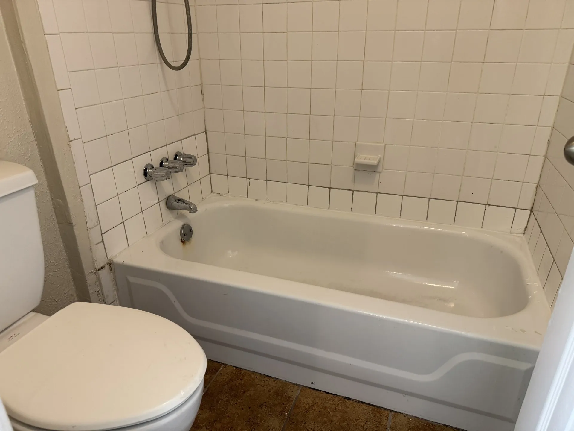Single Family Residence For Rent in Dallas County , 705 Kingsbridge Drive, Garland, Texas 75040, 3 Bedroom, 2 Bathroom, 2 Garage spaces, 1,850 Sqft, built in 1973, mls#21402155, Real Estate Agent in Garland, Homes For Rent in Dallas county, Homes For Rent in Garland, Realtor in Garland Texas, Real Estate Brokerage Independent Realty Texas, Luminita Cordes Realtor