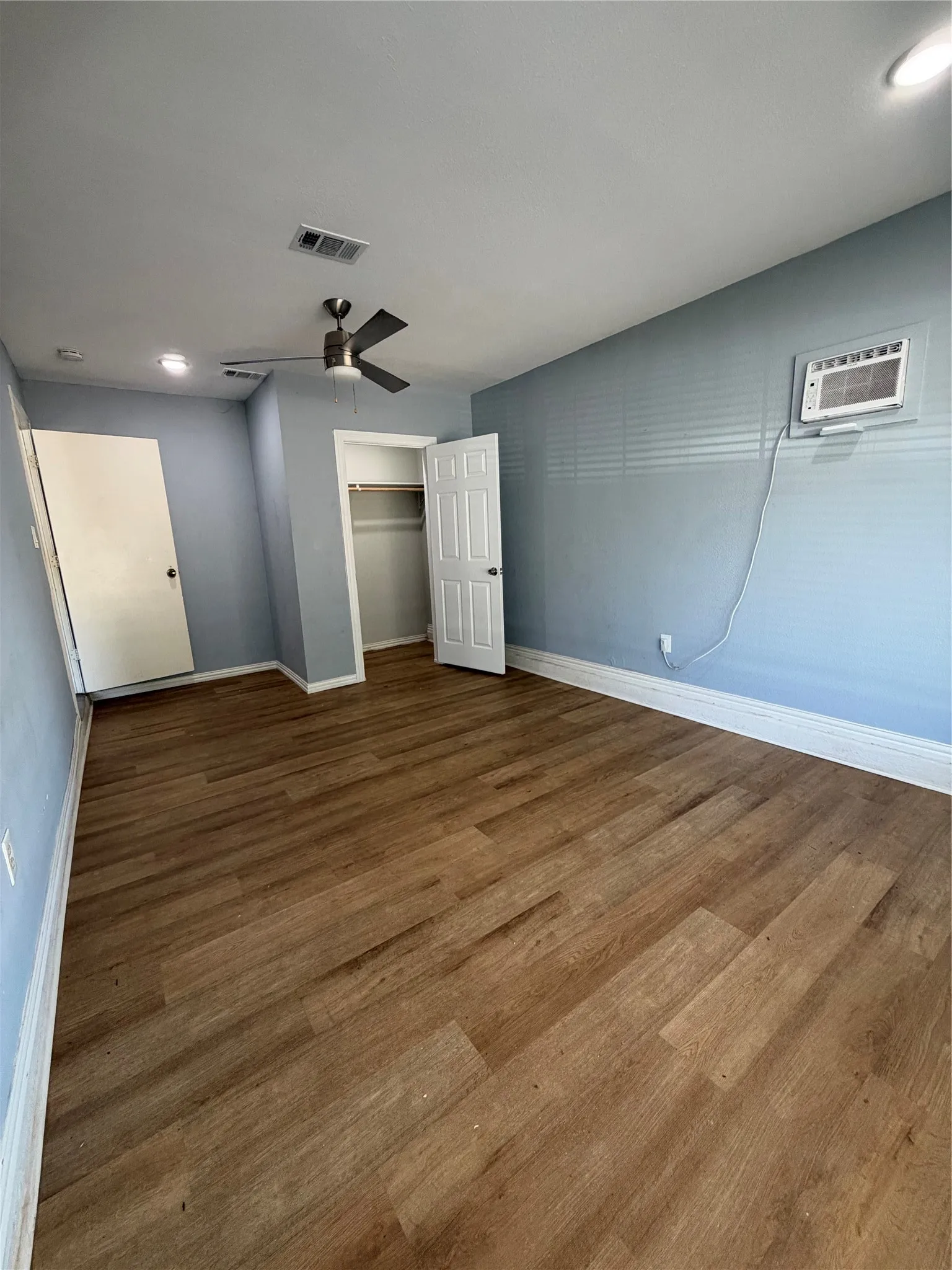 Single Family Residence For Rent in Dallas County , 1608 Edgemont Drive, Mesquite, Texas 75149, 3 Bedroom, 1 Bathroom, Garage spaces, 1,252 Sqft, built in 1960, mls#21402161, Real Estate Agent in Mesquite, Homes For Rent in Dallas county, Homes For Rent in Mesquite, Realtor in Mesquite Texas, Real Estate Brokerage Independent Realty Texas, Luminita Cordes Realtor