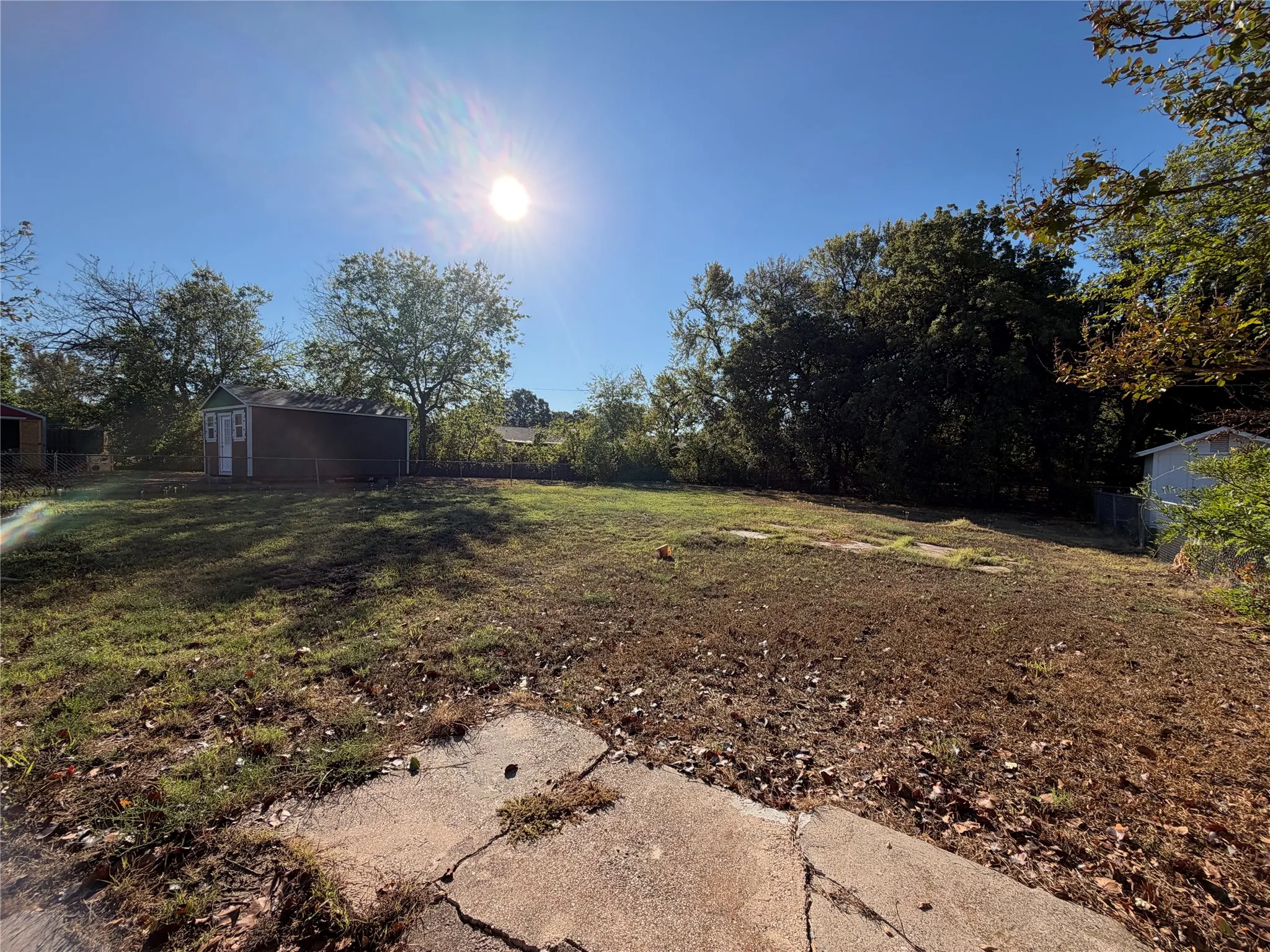 Single Family Residence For Rent in Dallas County , 1608 Edgemont Drive, Mesquite, Texas 75149, 3 Bedroom, 1 Bathroom, Garage spaces, 1,252 Sqft, built in 1960, mls#21402161, Real Estate Agent in Mesquite, Homes For Rent in Dallas county, Homes For Rent in Mesquite, Realtor in Mesquite Texas, Real Estate Brokerage Independent Realty Texas, Luminita Cordes Realtor