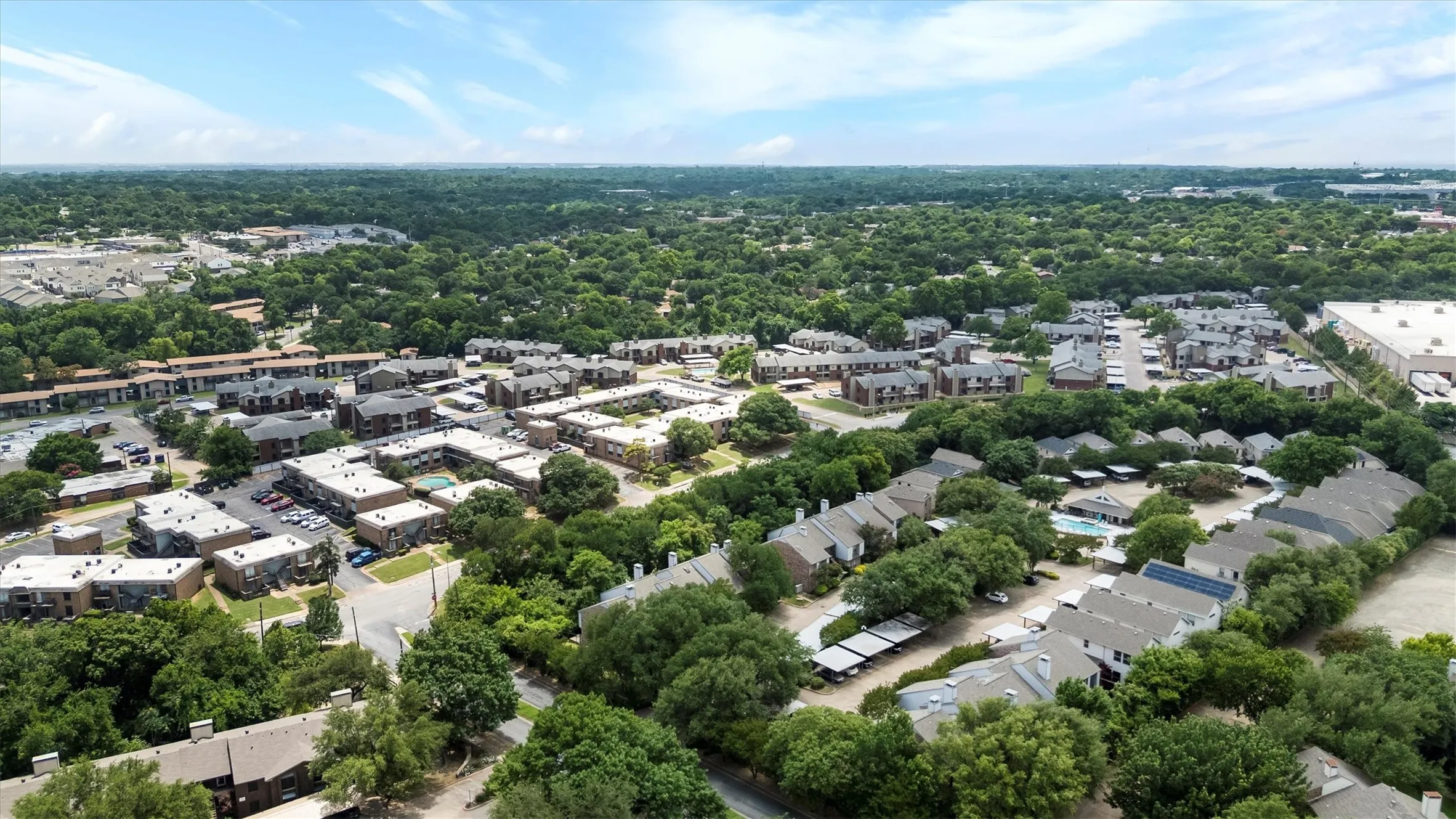 Condominium For Rent in Dallas County , 2506 Wedglea Drive 802, Dallas, Texas 75211, 1 Bedroom, 1 Bathroom, Garage spaces, 733 Sqft, built in 1985, mls#21402110, Real Estate Agent in Dallas, Homes For Rent in Dallas county, Homes For Rent in Dallas, Realtor in Dallas Texas, Real Estate Brokerage Independent Realty Texas, Luminita Cordes Realtor