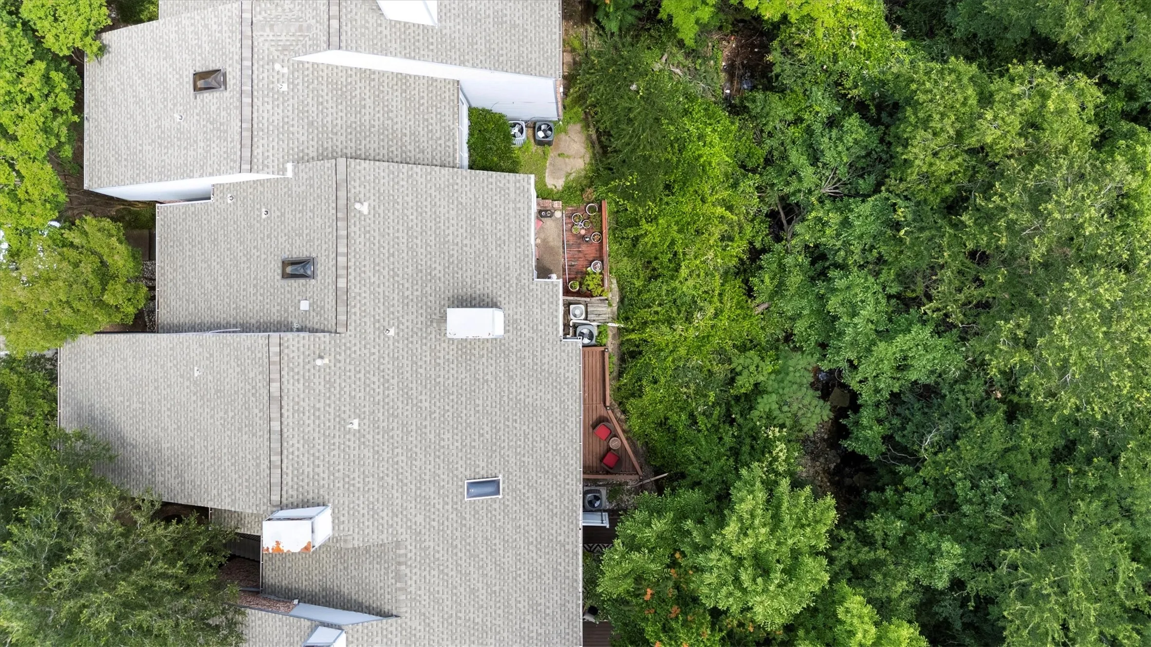 Condominium For Rent in Dallas County , 2506 Wedglea Drive 802, Dallas, Texas 75211, 1 Bedroom, 1 Bathroom, Garage spaces, 733 Sqft, built in 1985, mls#21402110, Real Estate Agent in Dallas, Homes For Rent in Dallas county, Homes For Rent in Dallas, Realtor in Dallas Texas, Real Estate Brokerage Independent Realty Texas, Luminita Cordes Realtor