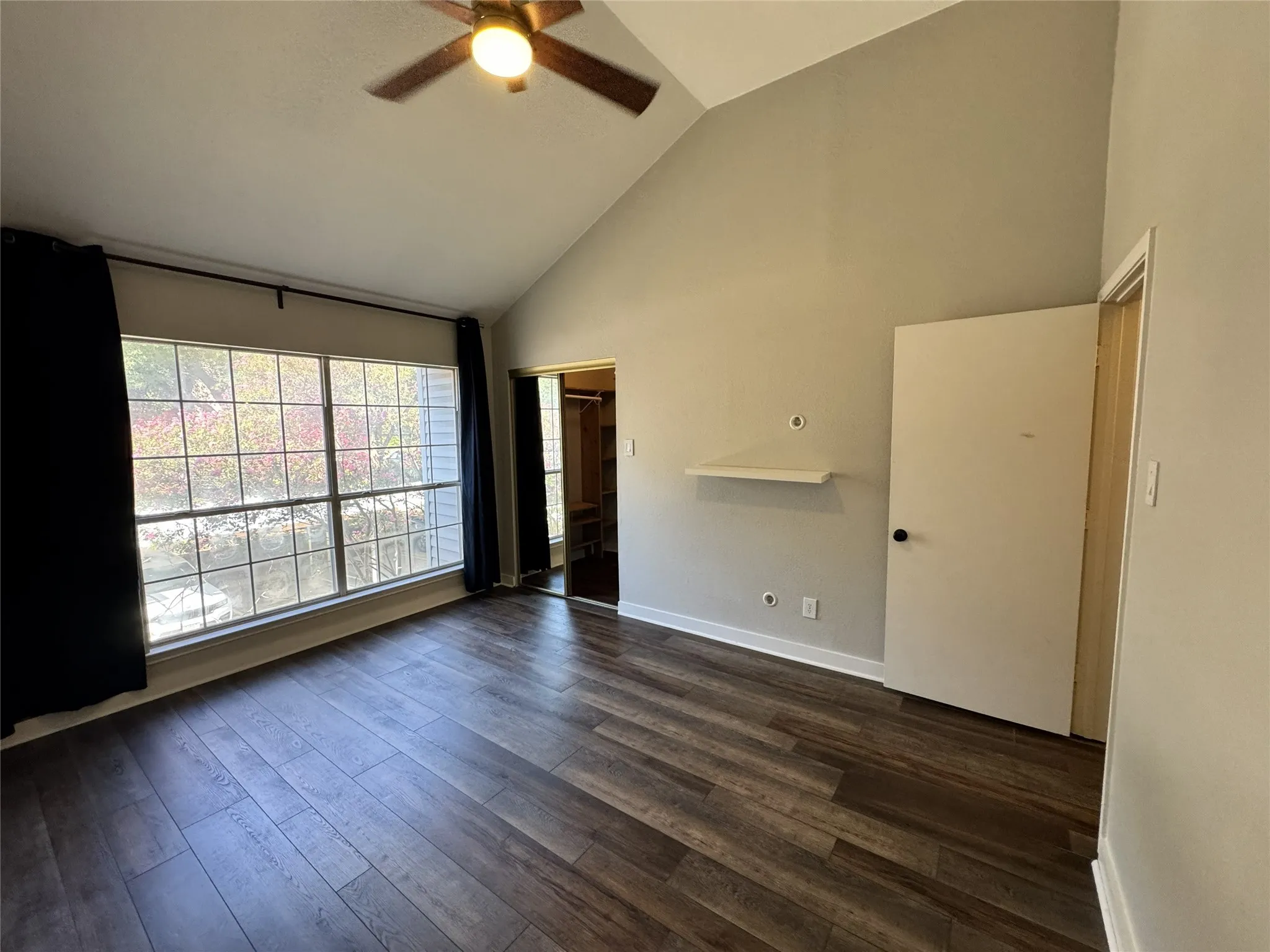 Condominium For Rent in Dallas County , 2506 Wedglea Drive 802, Dallas, Texas 75211, 1 Bedroom, 1 Bathroom, Garage spaces, 733 Sqft, built in 1985, mls#21402110, Real Estate Agent in Dallas, Homes For Rent in Dallas county, Homes For Rent in Dallas, Realtor in Dallas Texas, Real Estate Brokerage Independent Realty Texas, Luminita Cordes Realtor
