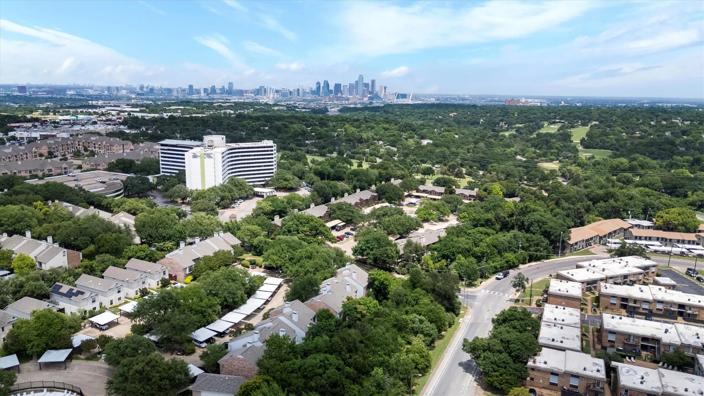 Condominium For Rent in Dallas County , 2506 Wedglea Drive 802, Dallas, Texas 75211, 1 Bedroom, 1 Bathroom, Garage spaces, 733 Sqft, built in 1985, mls#21402110, Real Estate Agent in Dallas, Homes For Rent in Dallas county, Homes For Rent in Dallas, Realtor in Dallas Texas, Real Estate Brokerage Independent Realty Texas, Luminita Cordes Realtor
