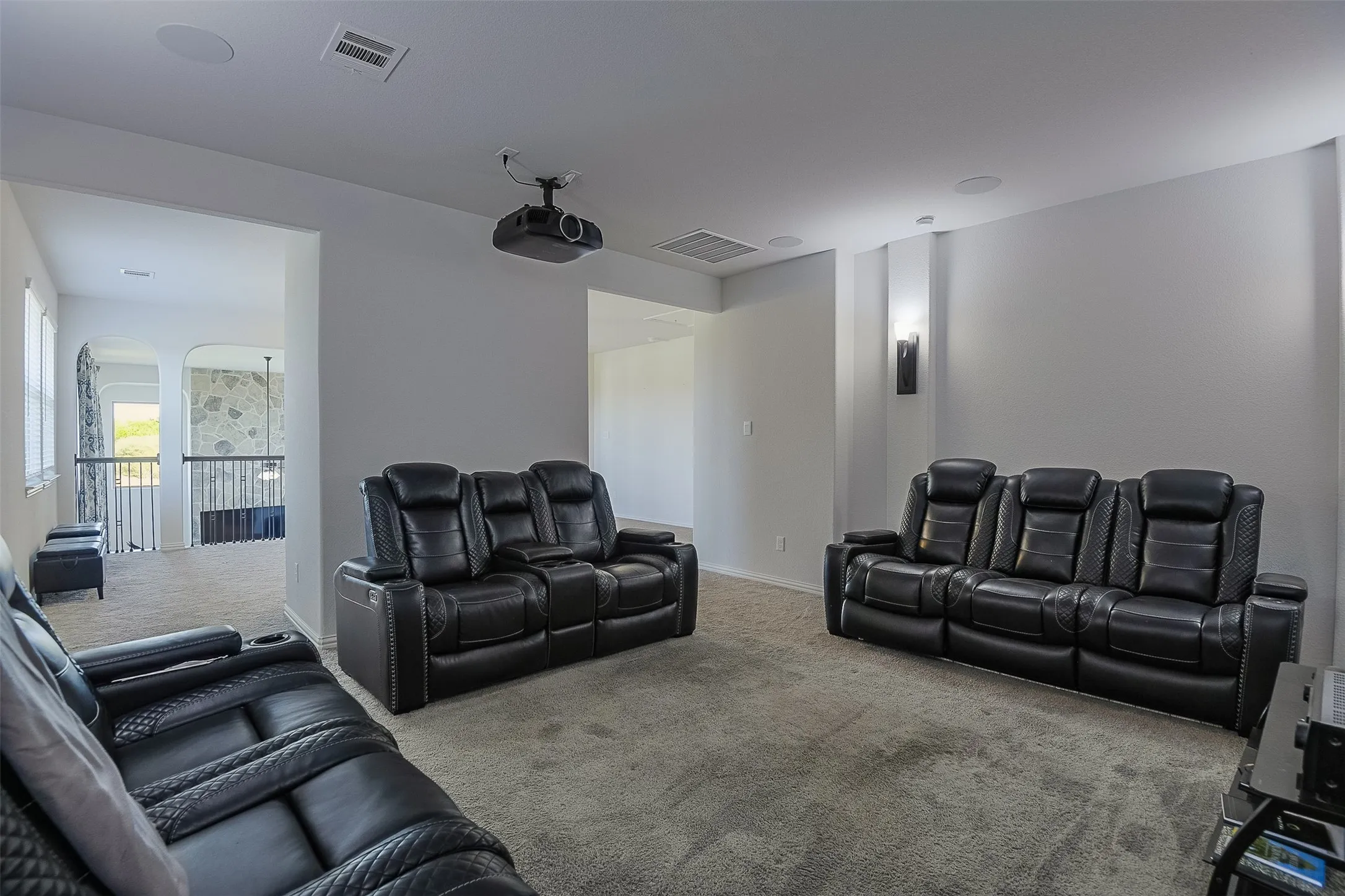 Single Family Residence For Sale in Ellis County , 4111 Roberts Lane, Midlothian, Texas 76065, 4 Bedroom, 6 Bathroom, 3 Garage spaces, 3,784 Sqft, built in 2019, mls#21393913, Real Estate Agent in Midlothian, Homes For Sale in Ellis county, Homes For Sale in Midlothian, Realtor in Midlothian Texas, Real Estate Brokerage Independent Realty Texas, Luminita Cordes Realtor