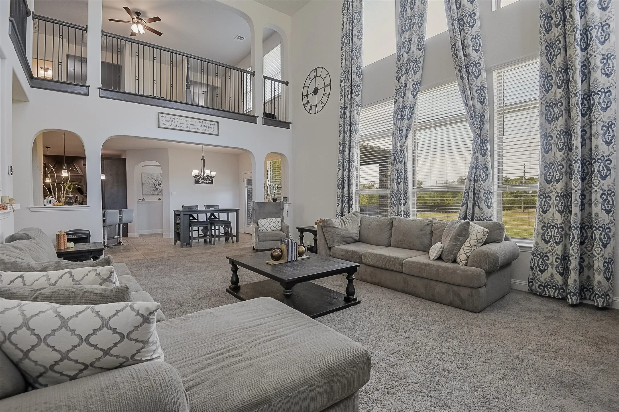 Single Family Residence For Sale in Ellis County , 4111 Roberts Lane, Midlothian, Texas 76065, 4 Bedroom, 6 Bathroom, 3 Garage spaces, 3,784 Sqft, built in 2019, mls#21393913, Real Estate Agent in Midlothian, Homes For Sale in Ellis county, Homes For Sale in Midlothian, Realtor in Midlothian Texas, Real Estate Brokerage Independent Realty Texas, Luminita Cordes Realtor