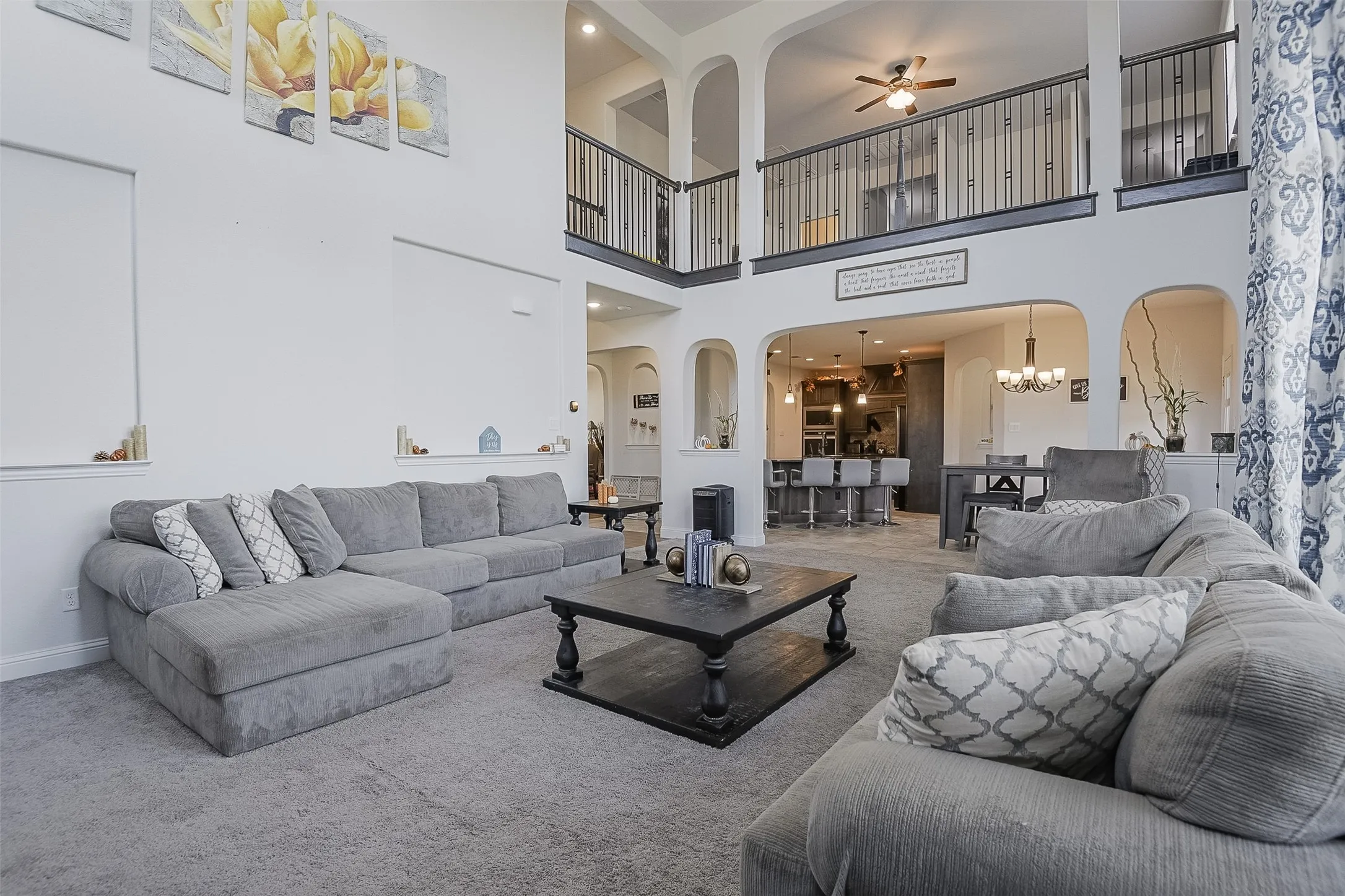Single Family Residence For Sale in Ellis County , 4111 Roberts Lane, Midlothian, Texas 76065, 4 Bedroom, 6 Bathroom, 3 Garage spaces, 3,784 Sqft, built in 2019, mls#21393913, Real Estate Agent in Midlothian, Homes For Sale in Ellis county, Homes For Sale in Midlothian, Realtor in Midlothian Texas, Real Estate Brokerage Independent Realty Texas, Luminita Cordes Realtor