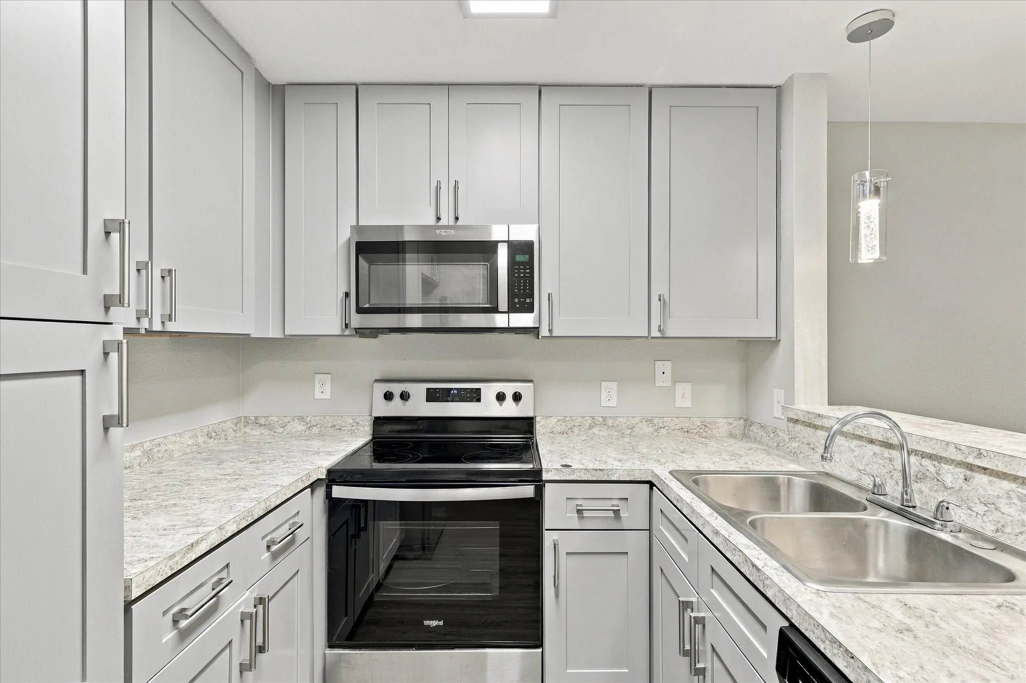 Condominium For Sale in Dallas County , 6108 Abrams Road 501, Dallas, Texas 75231, 2 Bedroom, 2 Bathroom, Garage spaces, 828 Sqft, built in 2019, mls#21402136, Real Estate Agent in Dallas, Homes For Sale in Dallas county, Homes For Sale in Dallas, Realtor in Dallas Texas, Real Estate Brokerage Independent Realty Texas, Luminita Cordes Realtor