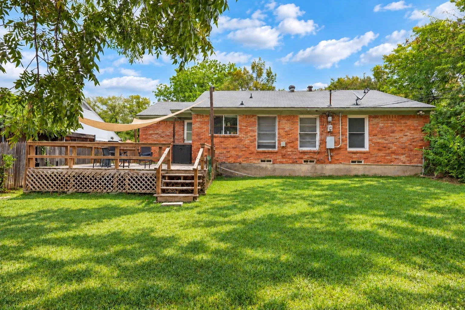 Single Family Residence For Sale in Dallas County , 2138 Longwood Lane, Dallas, Texas 75228, 3 Bedroom, 1 Bathroom, Garage spaces, 1,413 Sqft, built in 1954, mls#21401742, Real Estate Agent in Dallas, Homes For Sale in Dallas county, Homes For Sale in Dallas, Realtor in Dallas Texas, Real Estate Brokerage Independent Realty Texas, Luminita Cordes Realtor