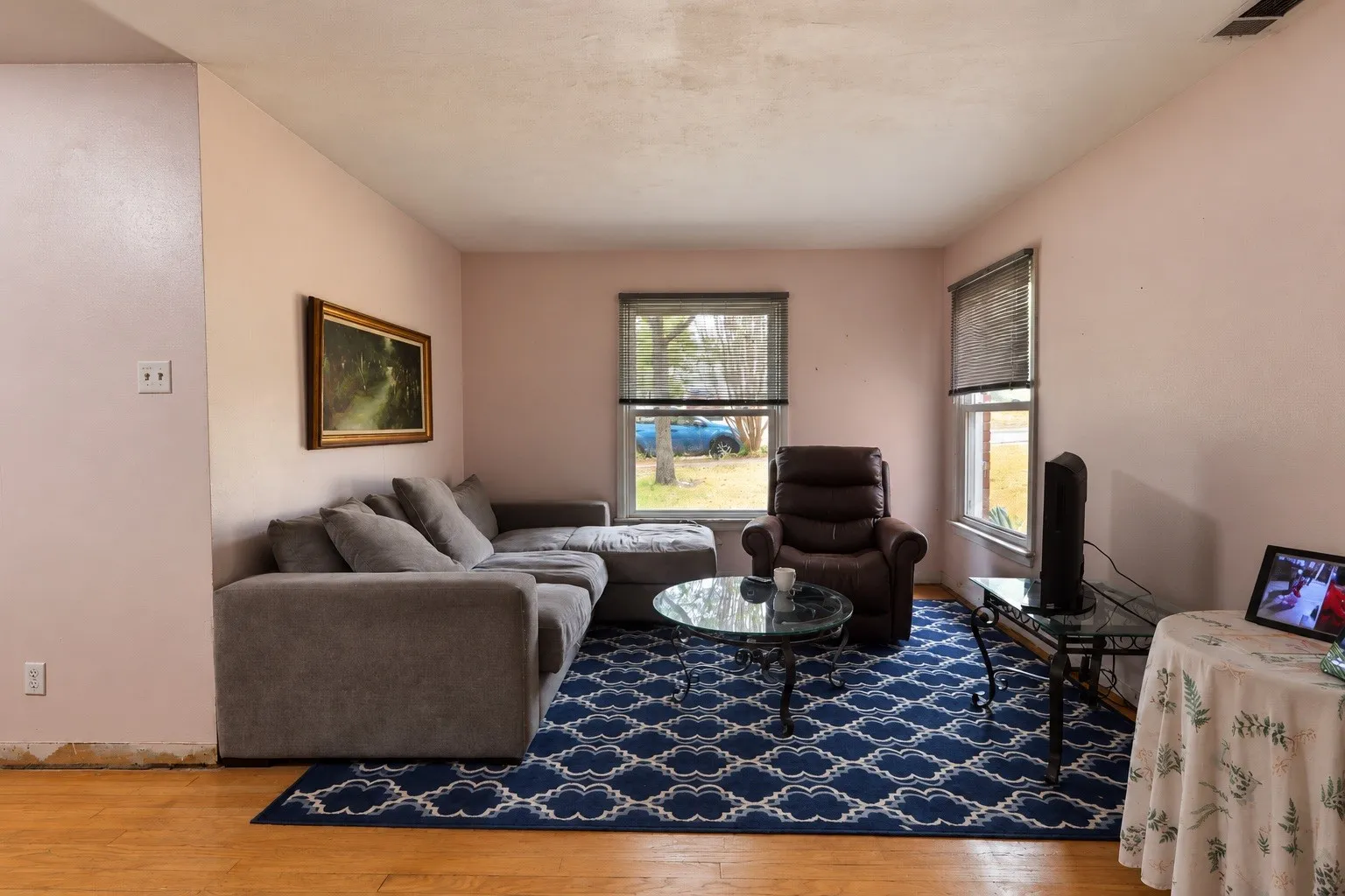 Single Family Residence For Sale in Dallas County , 2138 Longwood Lane, Dallas, Texas 75228, 3 Bedroom, 1 Bathroom, Garage spaces, 1,413 Sqft, built in 1954, mls#21401742, Real Estate Agent in Dallas, Homes For Sale in Dallas county, Homes For Sale in Dallas, Realtor in Dallas Texas, Real Estate Brokerage Independent Realty Texas, Luminita Cordes Realtor