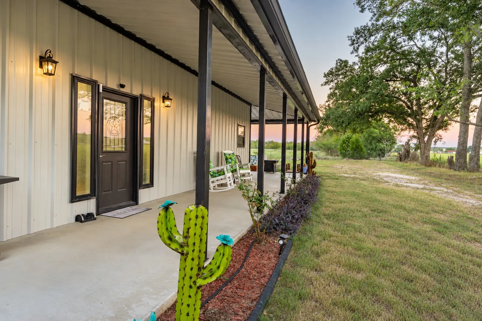 Single Family Residence For Sale in Van Zandt County , 761 Vz County Road 2910, Eustace, Texas 75124, 1 Bedroom, 2 Bathroom, Garage spaces, 1,120 Sqft, built in 2023, mls#21402173, Real Estate Agent in Eustace, Homes For Sale in Van Zandt county, Homes For Sale in Eustace, Realtor in Eustace Texas, Real Estate Brokerage Independent Realty Texas, Luminita Cordes Realtor