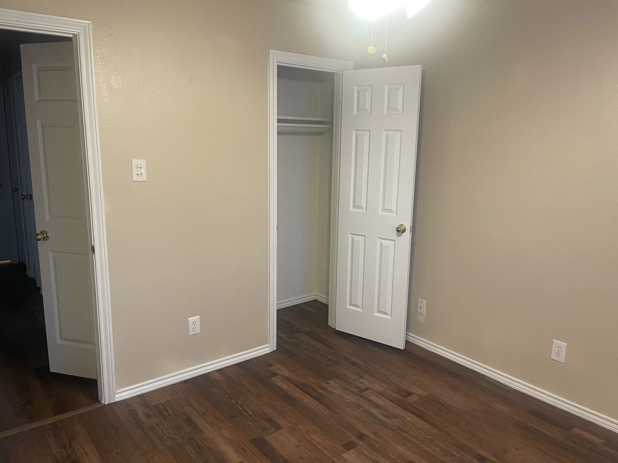 Single Family Residence For Rent in Denton County , 816 Brittany Drive, Denton, Texas 76209, 4 Bedroom, 2 Bathroom, 2 Garage spaces, 1,436 Sqft, built in 1993, mls#21398547, Real Estate Agent in Denton, Homes For Rent in Denton county, Homes For Rent in Denton, Realtor in Denton Texas, Real Estate Brokerage Independent Realty Texas, Luminita Cordes Realtor