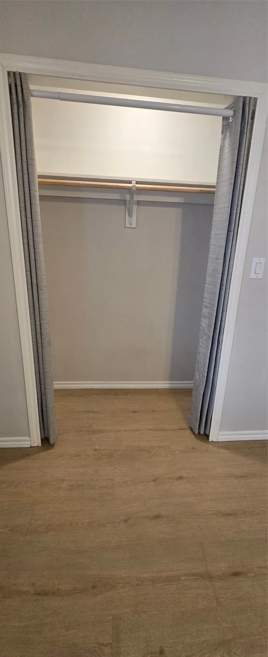 Condominium For Sale in Dallas County , 9837 Walnut Street 101, Dallas, Texas 75243, 2 Bedroom, 1 Bathroom, Garage spaces, 808 Sqft, built in 2018, mls#21402174, Real Estate Agent in Dallas, Homes For Sale in Dallas county, Homes For Sale in Dallas, Realtor in Dallas Texas, Real Estate Brokerage Independent Realty Texas, Luminita Cordes Realtor