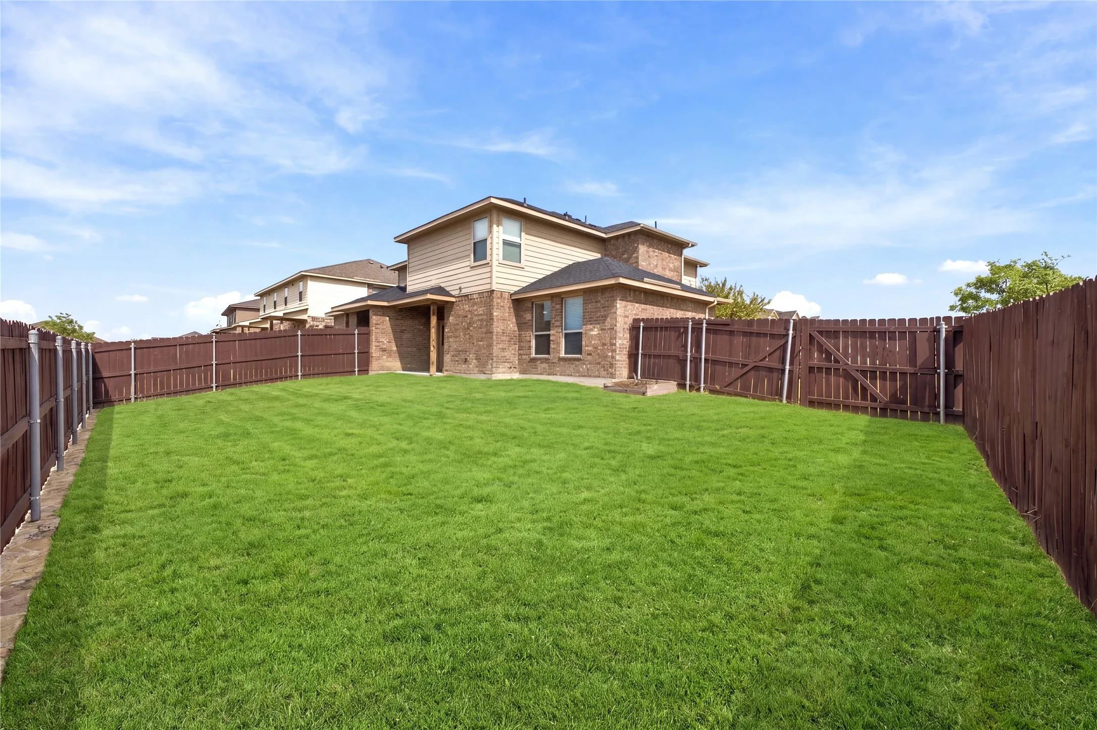 Duplex For Rent in Denton County , 3904 Ashton Drive, Sanger, Texas 76266, 3 Bedroom, 3 Bathroom, 1 Garage spaces, 1,484 Sqft, built in 2018, mls#21402172, Real Estate Agent in Sanger, Homes For Rent in Denton county, Homes For Rent in Sanger, Realtor in Sanger Texas, Real Estate Brokerage Independent Realty Texas, Luminita Cordes Realtor