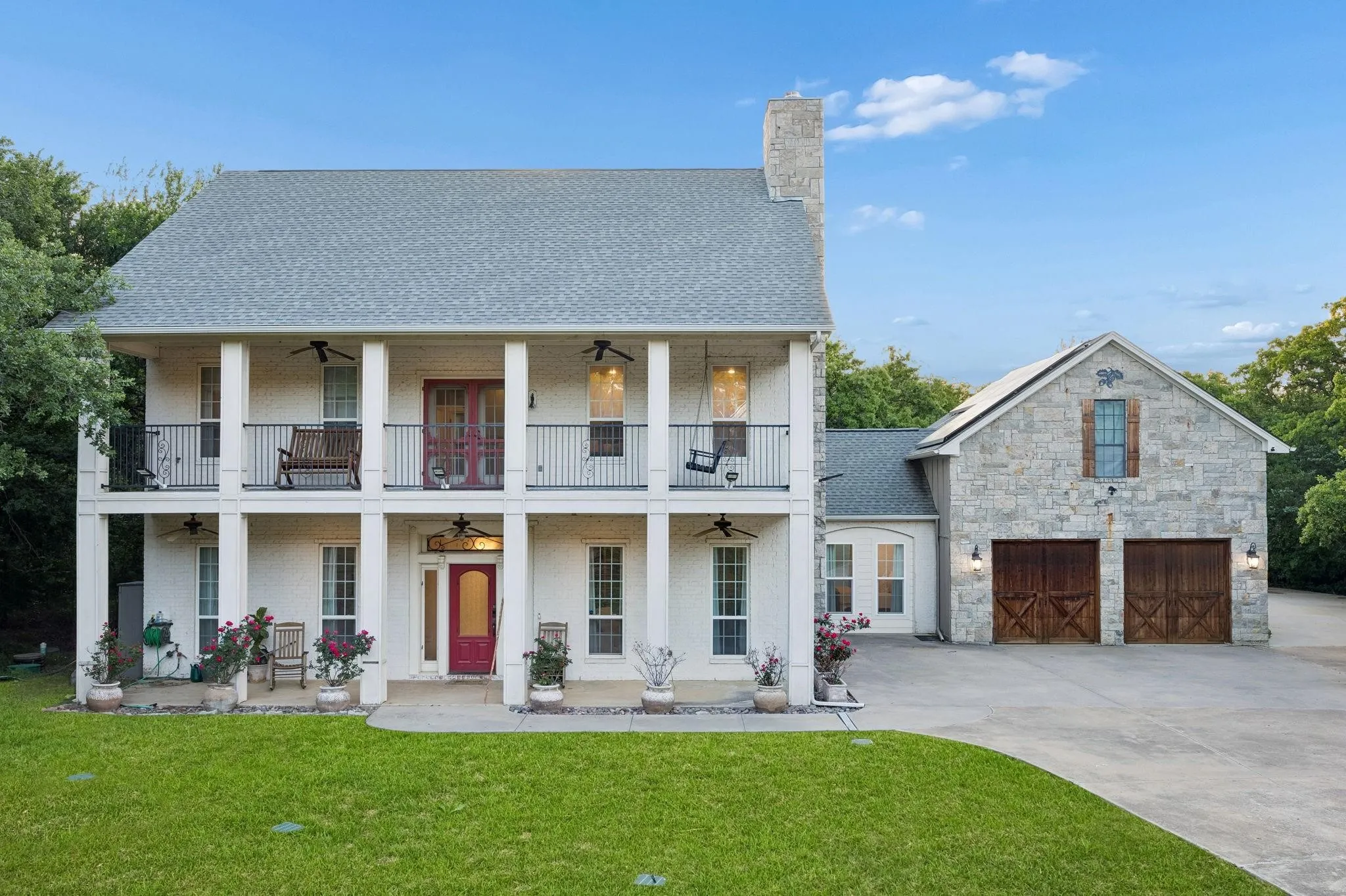 Single Family Residence For Sale in Denton County , 660 Alexandrite Drive, Oak Point, Texas 75068, 4 Bedroom, 4 Bathroom, 4 Garage spaces, 3,903 Sqft, built in 2005, mls#21398056, Real Estate Agent in Oak Point, Homes For Sale in Denton county, Homes For Sale in Oak Point, Realtor in Oak Point Texas, Real Estate Brokerage Independent Realty Texas, Luminita Cordes Realtor