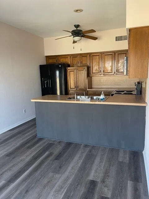 Single Family Residence For Rent in Denton County , 408 Benjamin Street, Denton, Texas 76207, 3 Bedroom, 3 Bathroom, 1 Garage spaces, 1,633 Sqft, built in 1983, mls#21392982, Real Estate Agent in Denton, Homes For Rent in Denton county, Homes For Rent in Denton, Realtor in Denton Texas, Real Estate Brokerage Independent Realty Texas, Luminita Cordes Realtor